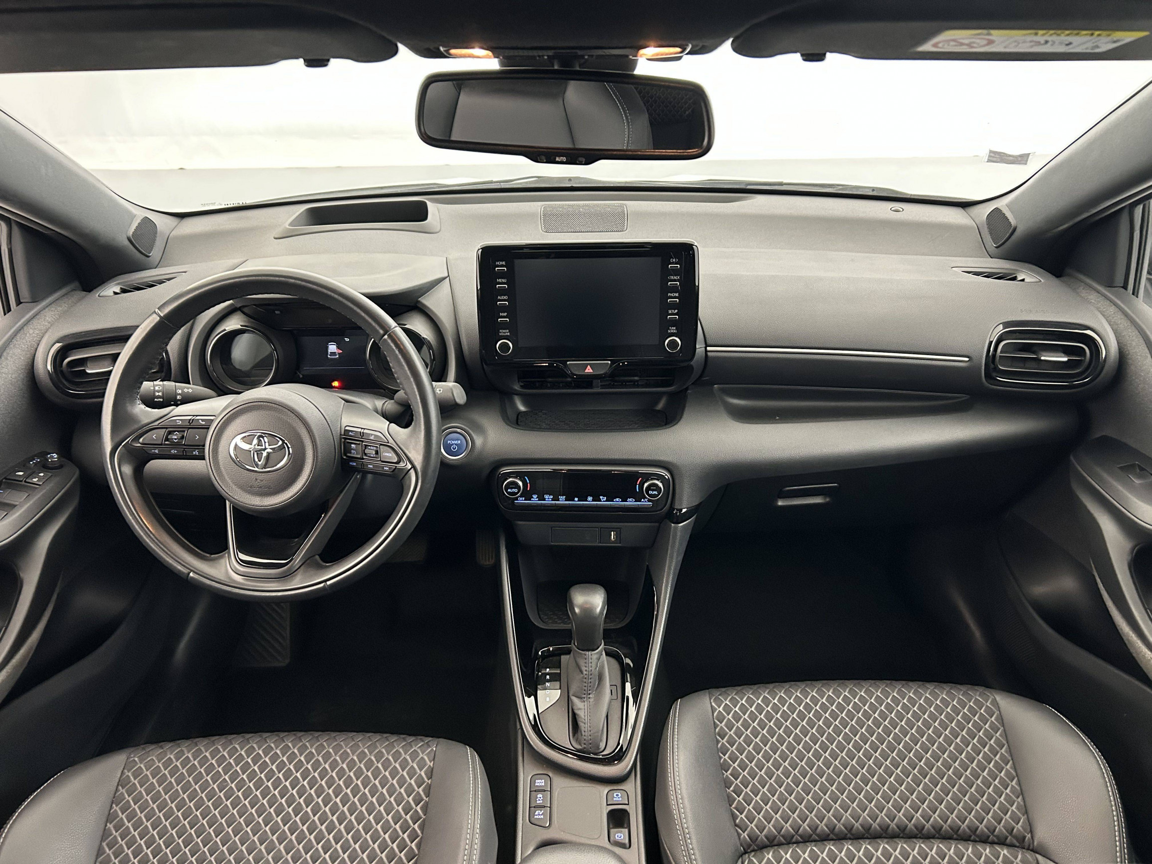 Vente en ligne Toyota Yaris Yaris Hybride 116h au prix de 18 500 €