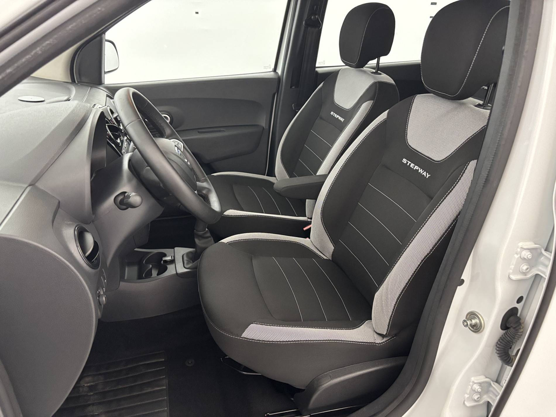 Vente en ligne Dacia Lodgy  TCe 115 5 places au prix de 11 970 €