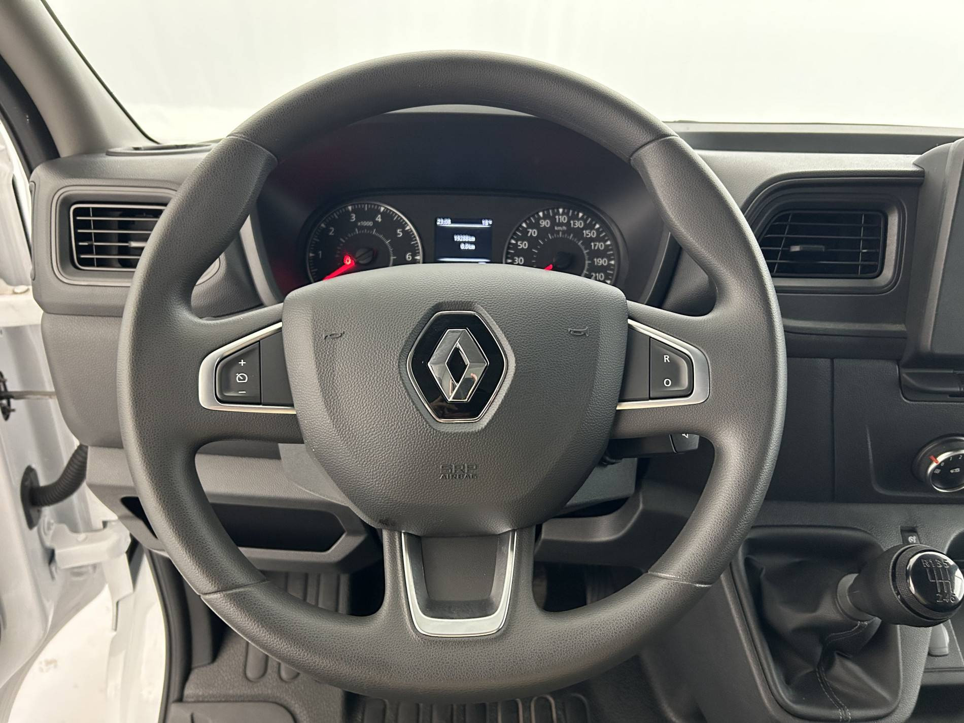 Vente en ligne Renault Master Fourgon MASTER FGN TRAC F3500 L2H2 BLUE DCI 135 au prix de 26 280 €