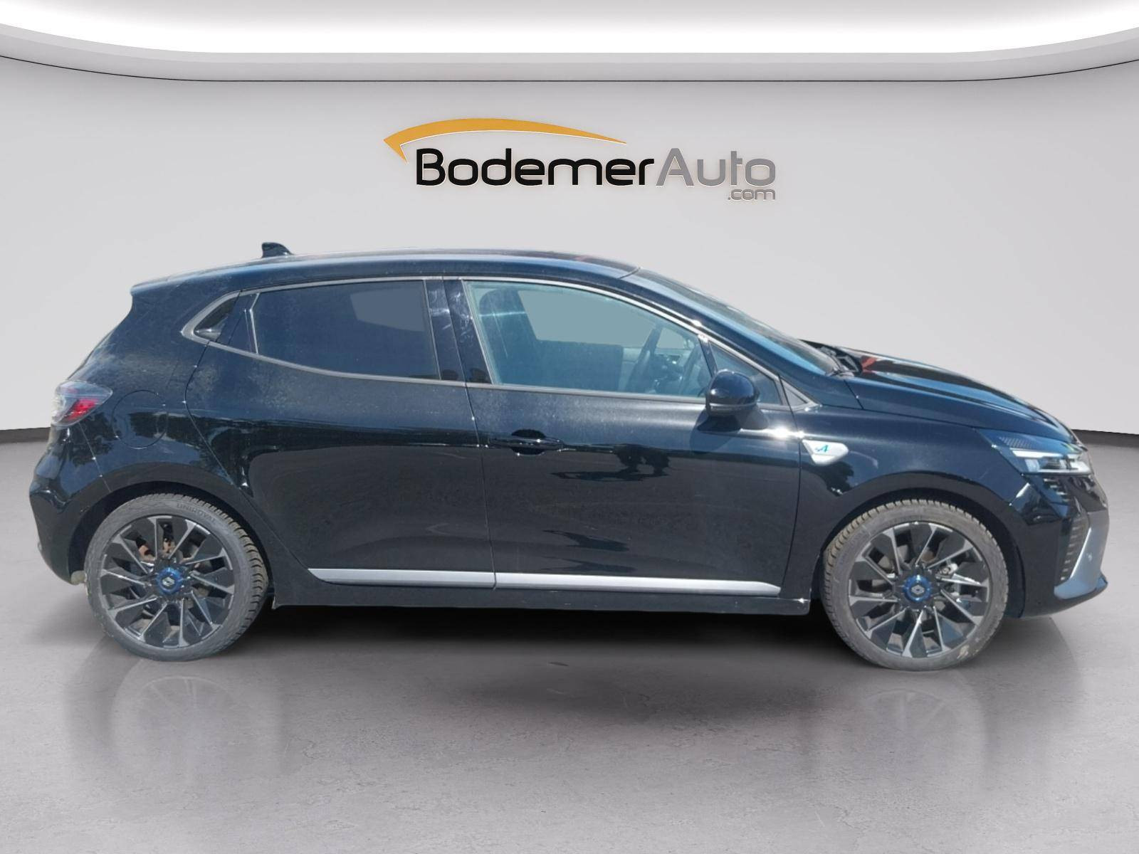 Vente en ligne Renault Clio 5 Clio E-Tech full hybrid 145 ch GSR2 au prix de 21 970 €
