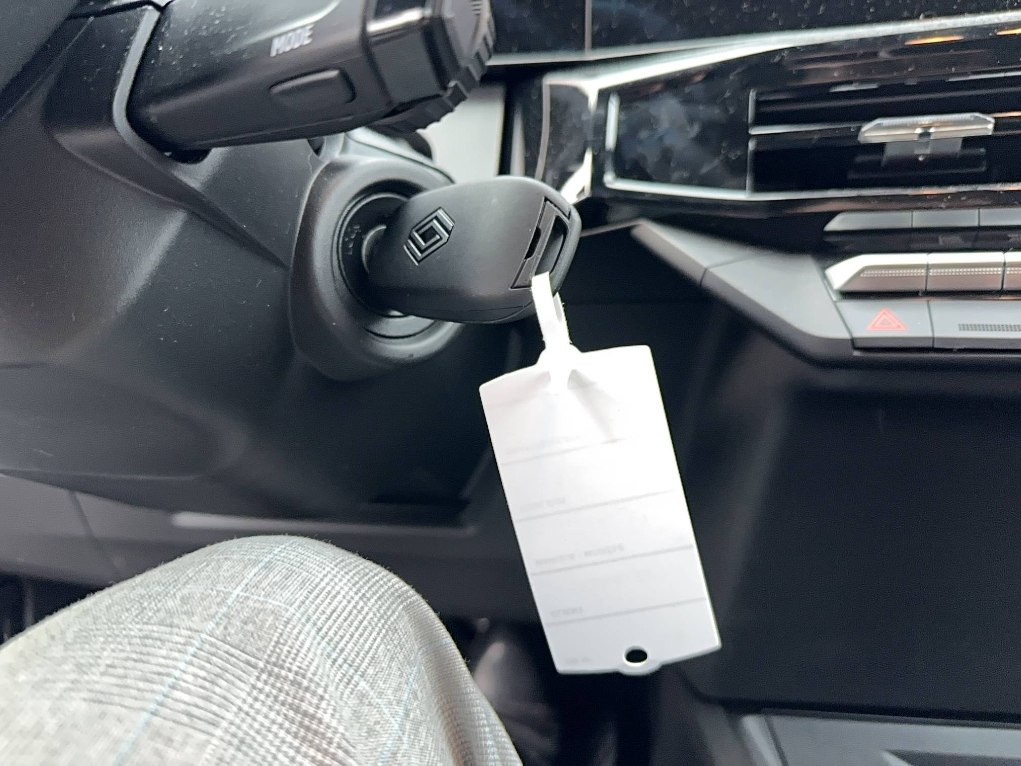 Vente en ligne Renault Clio 6 Clio E-Tech full hybrid 160 ch au prix de 24 600 €