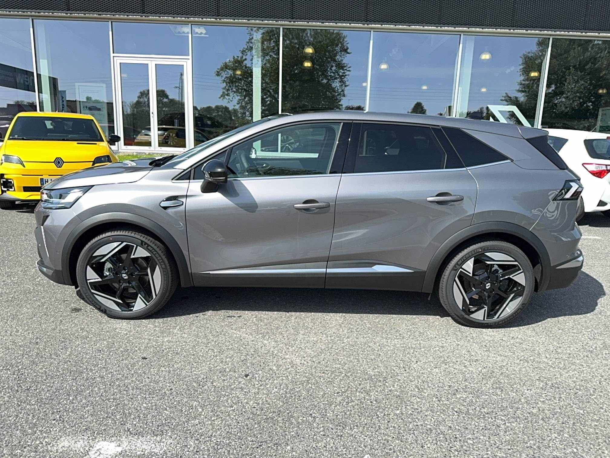Vente en ligne Renault Symbioz  E-Tech full hybrid 160 ch au prix de 36 990 €