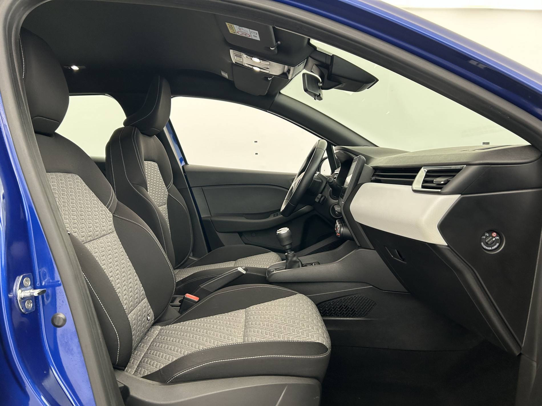 Vente en ligne Renault Clio 5 Clio TCe 90 - 21N au prix de 13 990 €