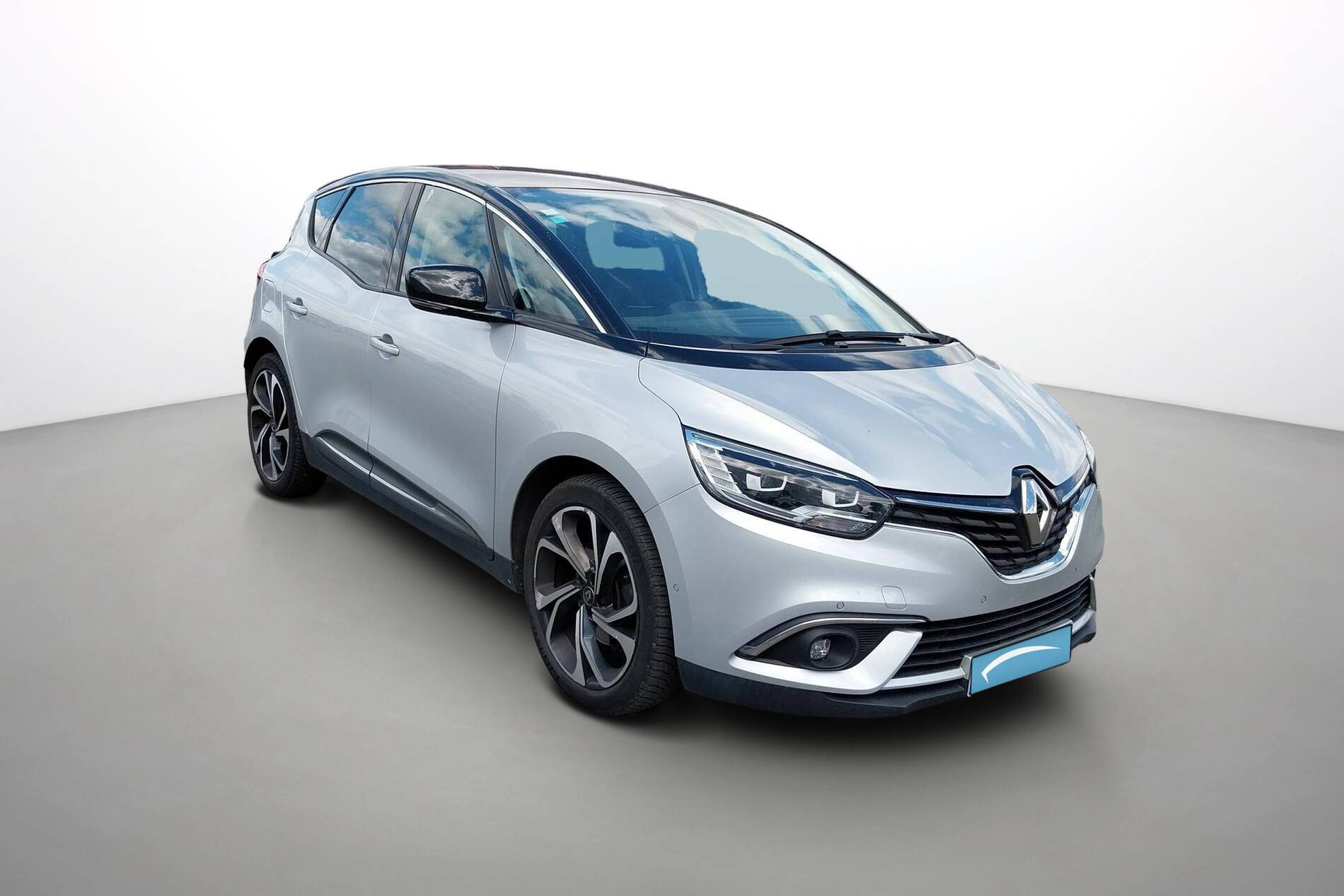 Vente en ligne Renault Scenic 4 Scenic TCe 140 FAP au prix de 11 990 €