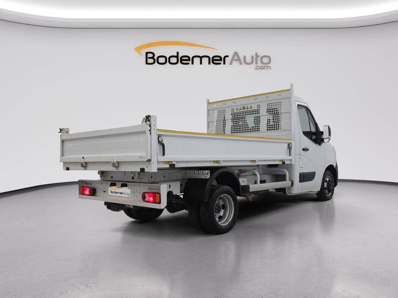 Vente en ligne Renault Master 3 Châssis Cabine MASTER CC PROP RJ3500 L2 PAFC BLUE DCI 130 EURO VI au prix de 29 990 €