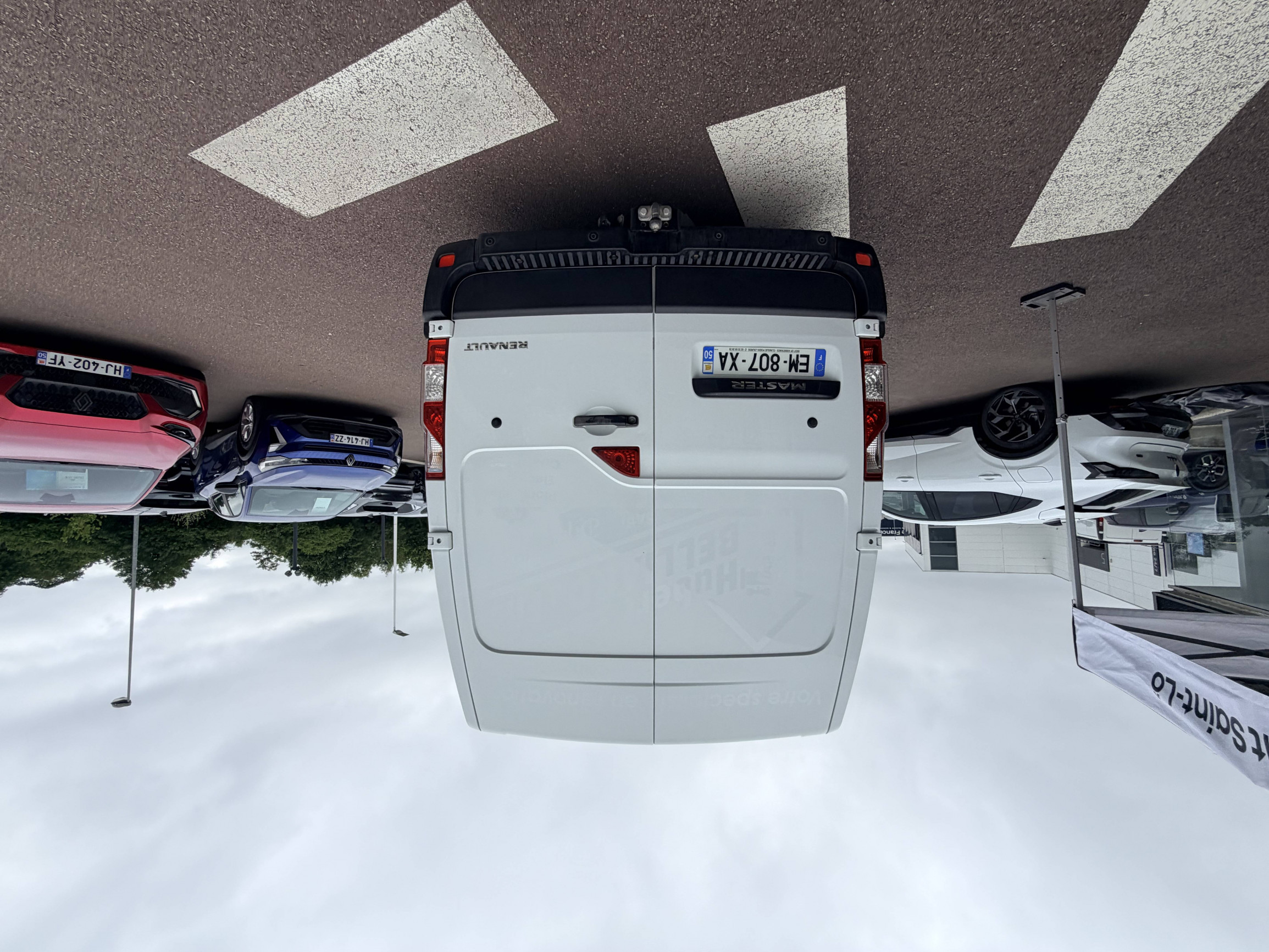Vente en ligne Renault Master Fourgon MASTER FGN L3H2 3.5t 2.3 dCi 145 ENERGY E6 au prix de 14 890 €