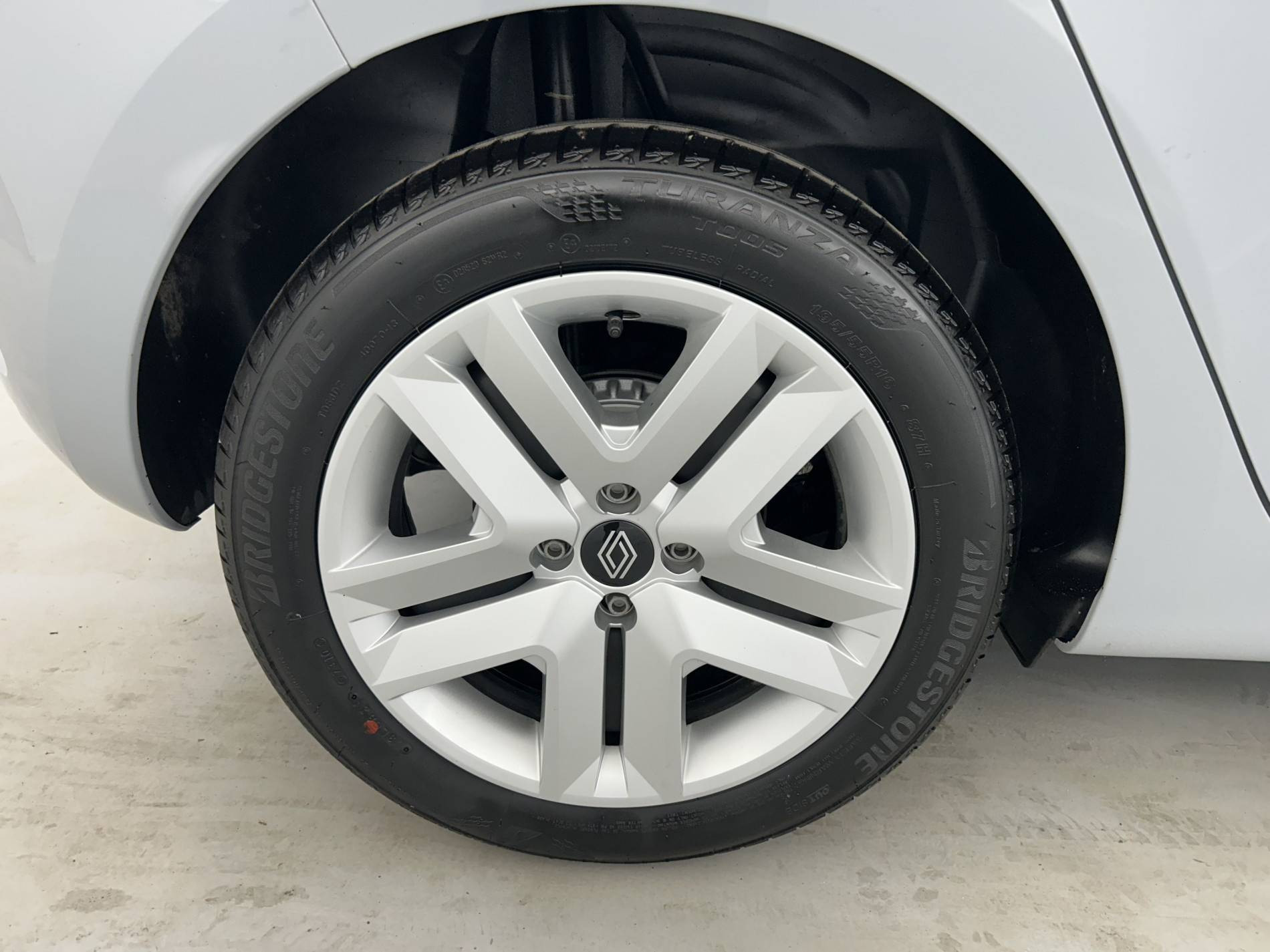 Vente en ligne Renault Clio 5 Clio TCe 90 ch GSR2 au prix de 15 790 €