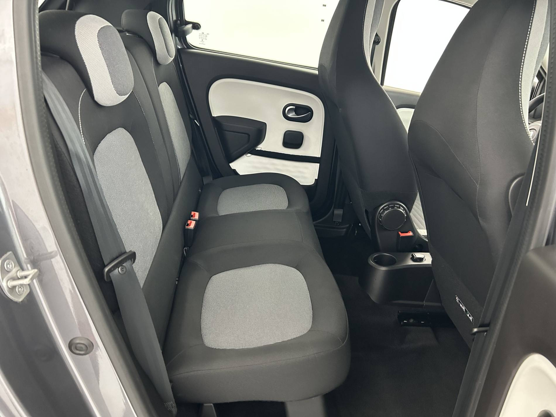 Vente en ligne Renault Twingo 3  SCe 65 - 21 au prix de 10 690 €