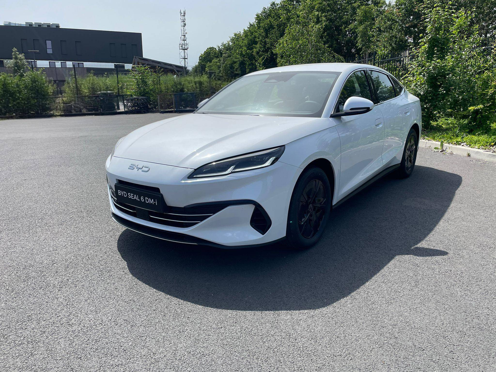 Byd Seal 6 DM-i  1.5l DM-i 135 kW PHEV occasion de 2026 en vente à Rennes
