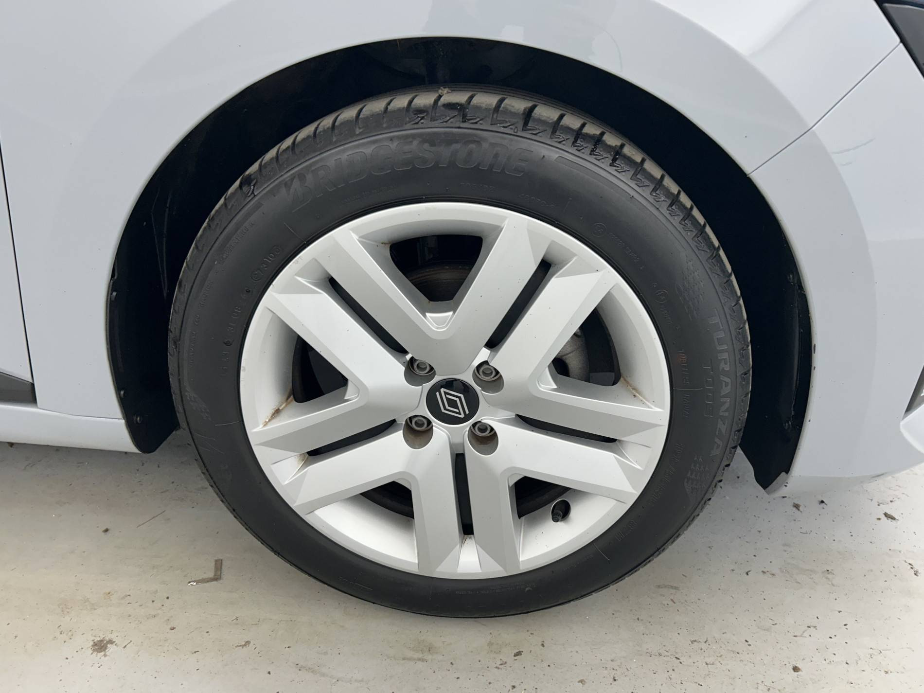 Vente en ligne Renault Clio 5 Clio TCe 90 ch GSR2 au prix de 15 790 €