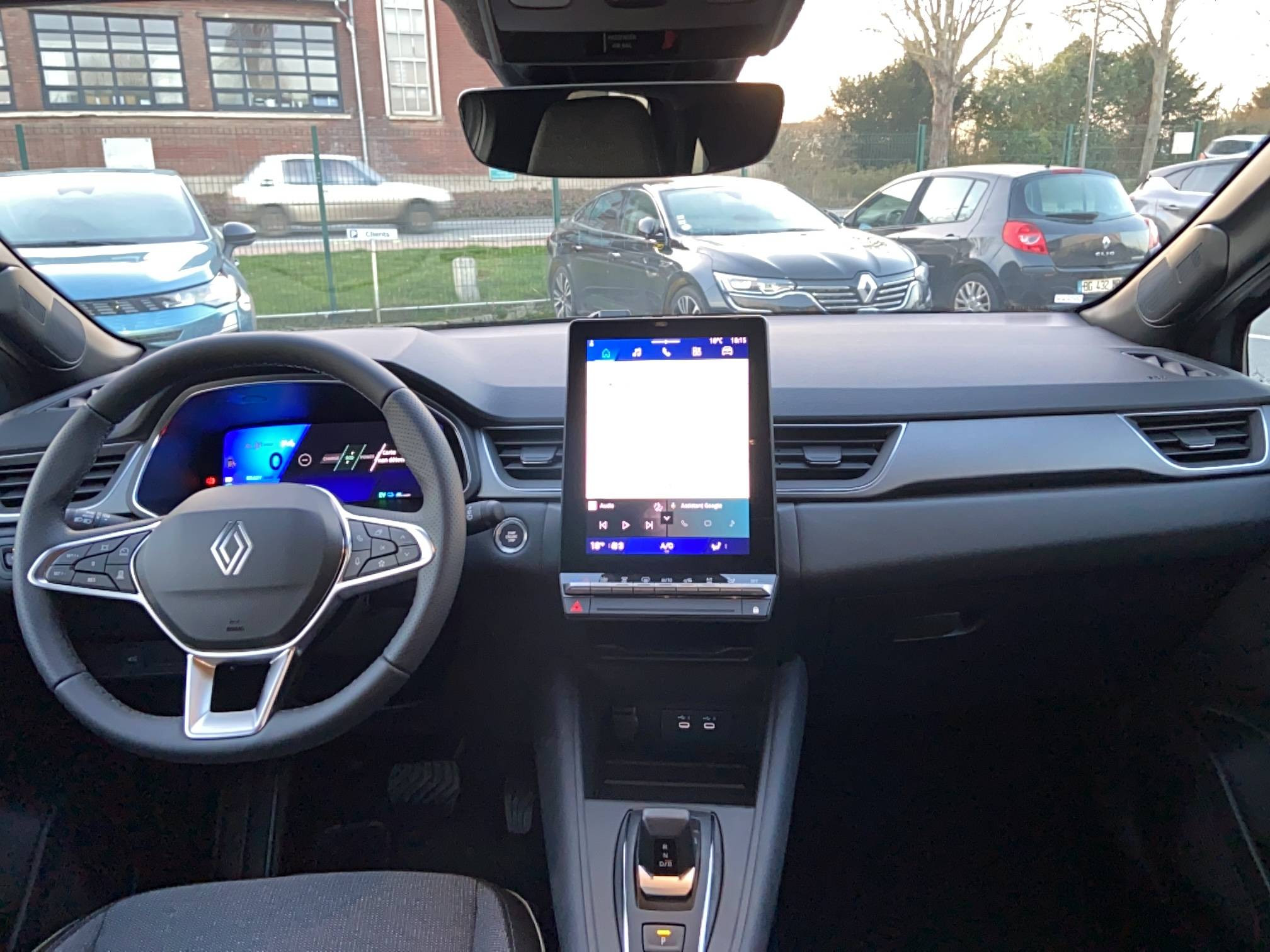 Vente en ligne Renault Symbioz  E-Tech full hybrid 160 ch au prix de 33 990 €