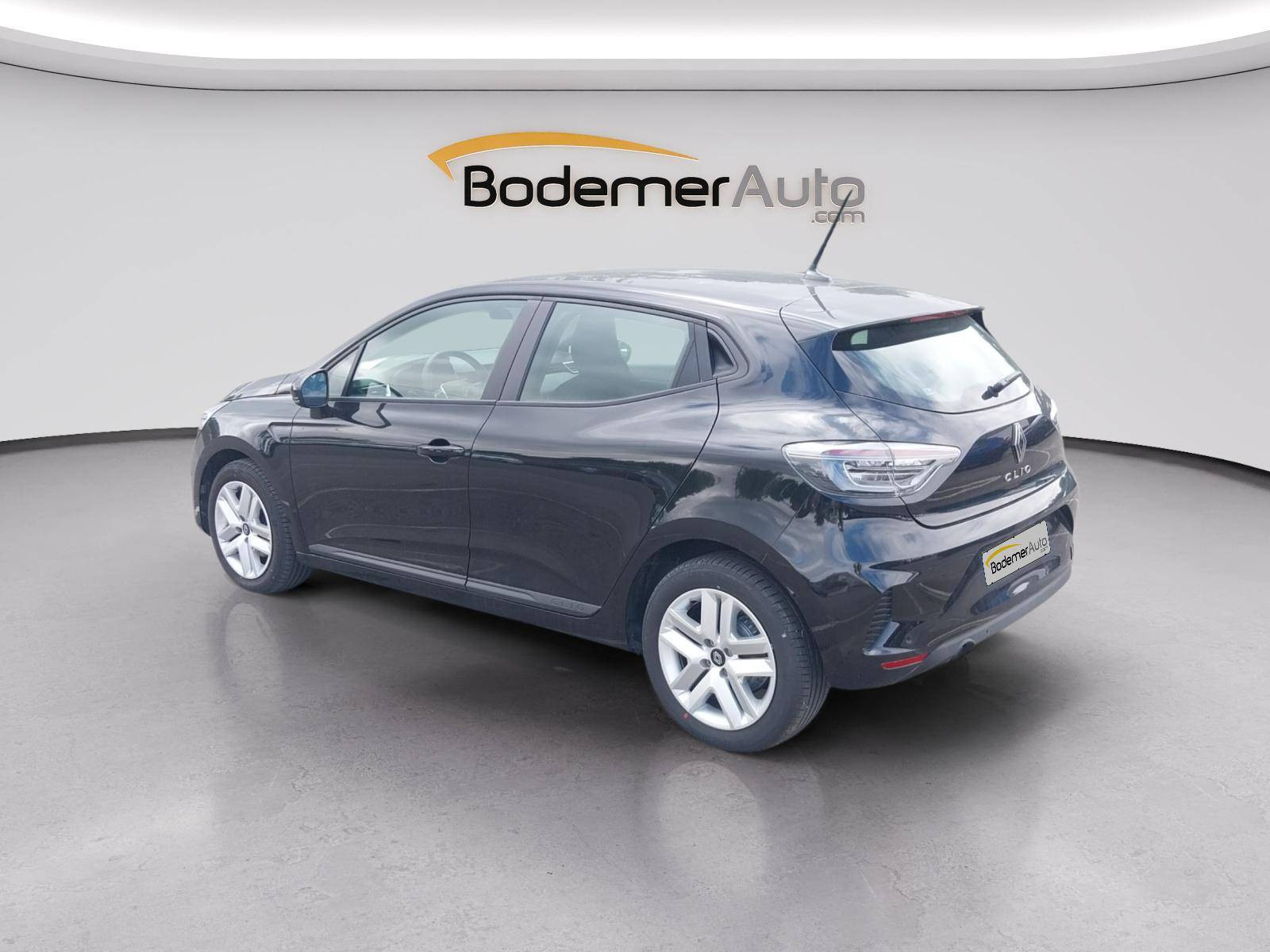 Vente en ligne Renault Clio 5 Clio Blue dCi 100 ch GSR2 au prix de 17 690 €