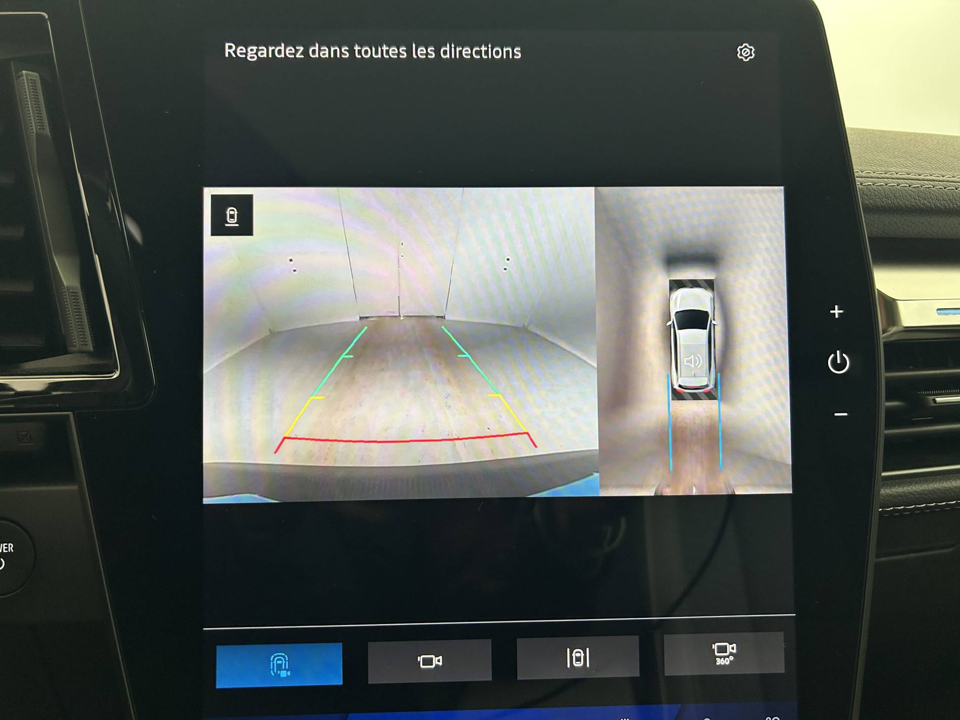 Vente en ligne Renault Scenic E-Tech Scenic E-Tech électrique 220 ch grande autonomie au prix de 40 990 €