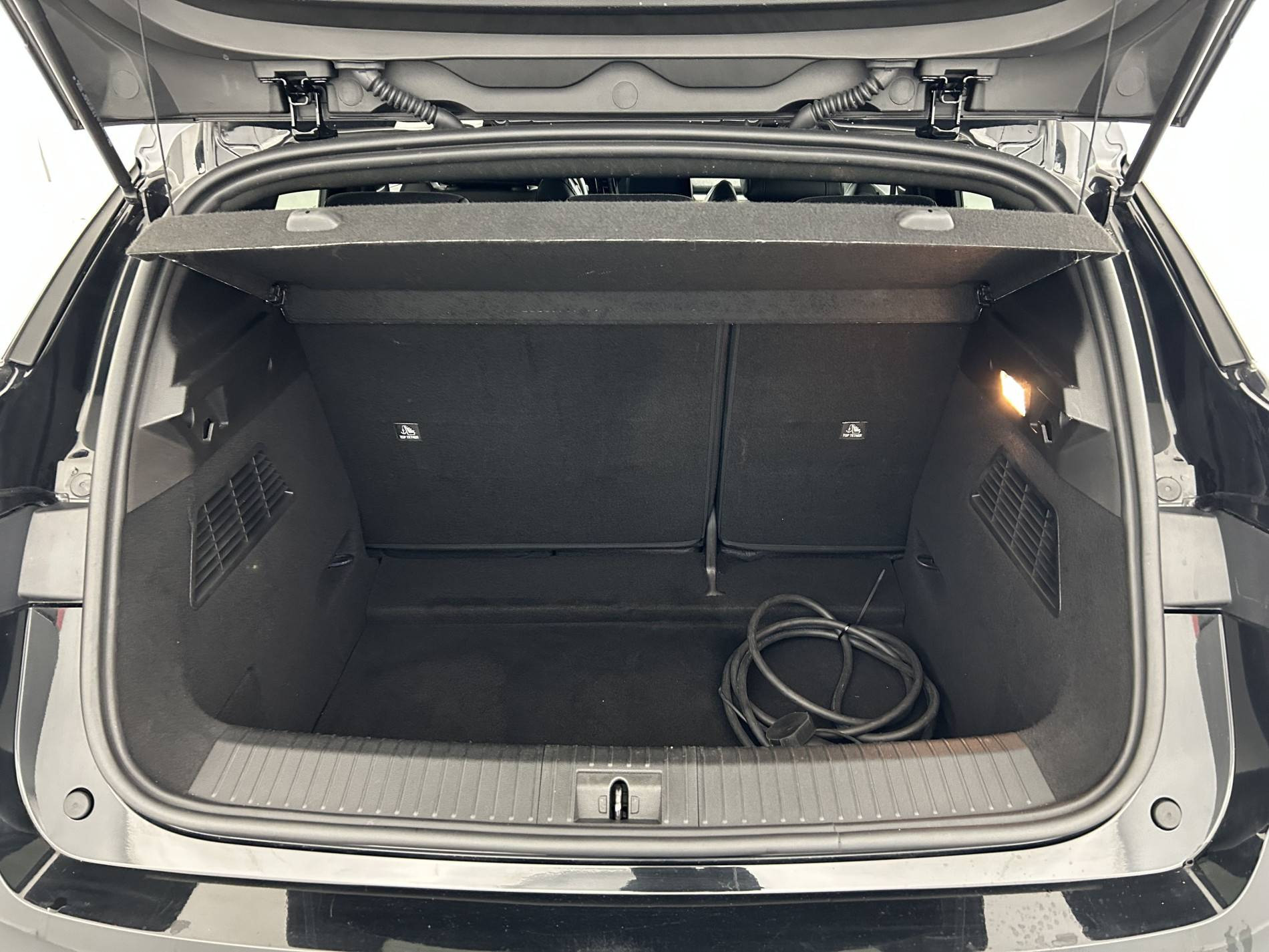 Vente en ligne Renault Megane E-Tech  EV60 220 ch super charge au prix de 21 990 €