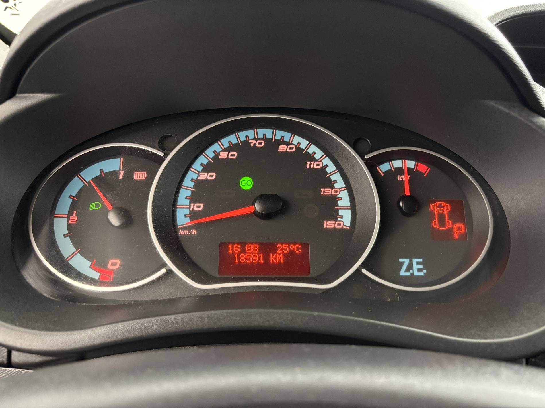 Vente en ligne Renault Kangoo Electrique KANGOO Z.E. 33 au prix de 11 990 €