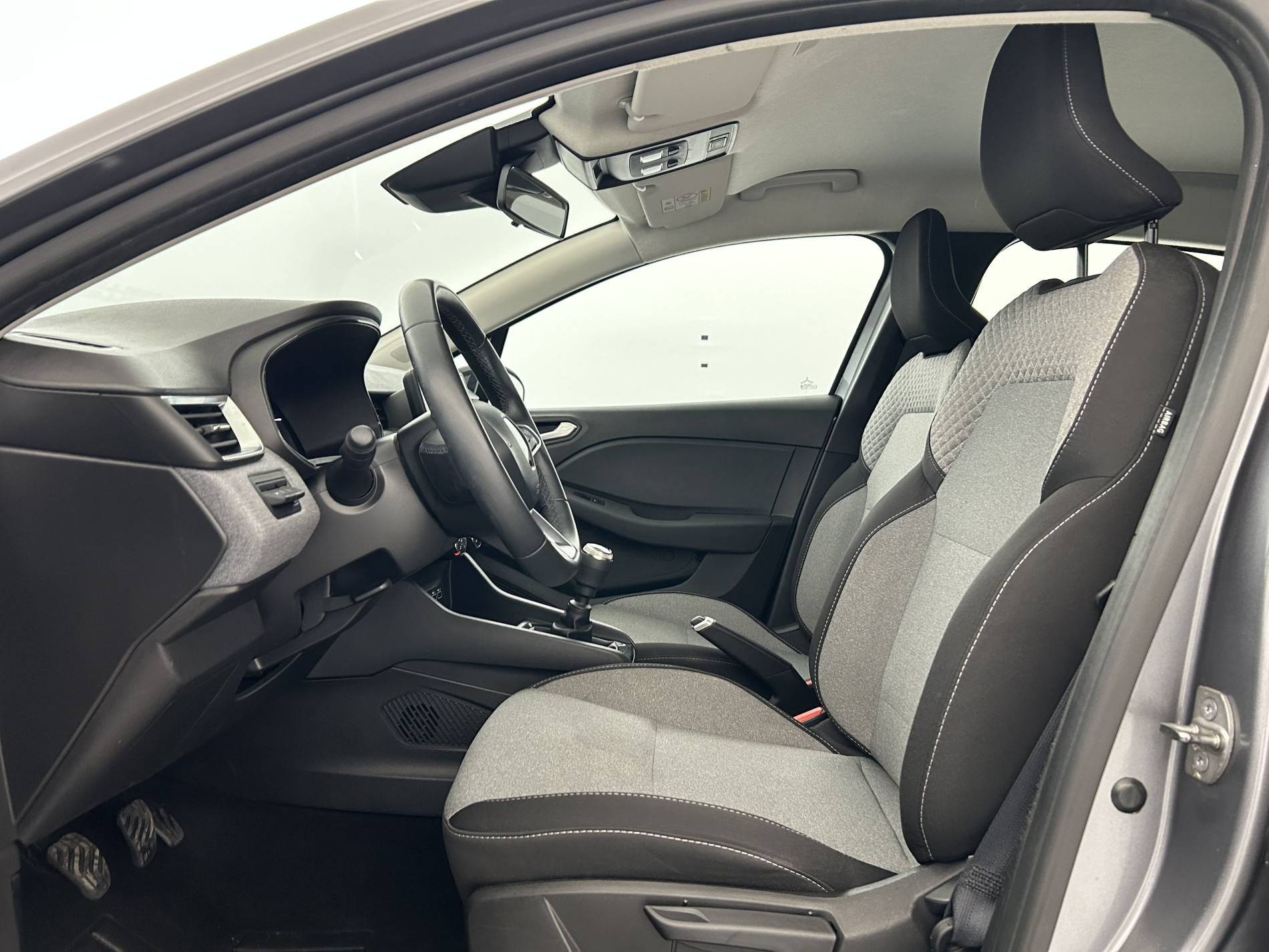 Vente en ligne Renault Clio 5 Clio TCe 90 au prix de 14 990 €