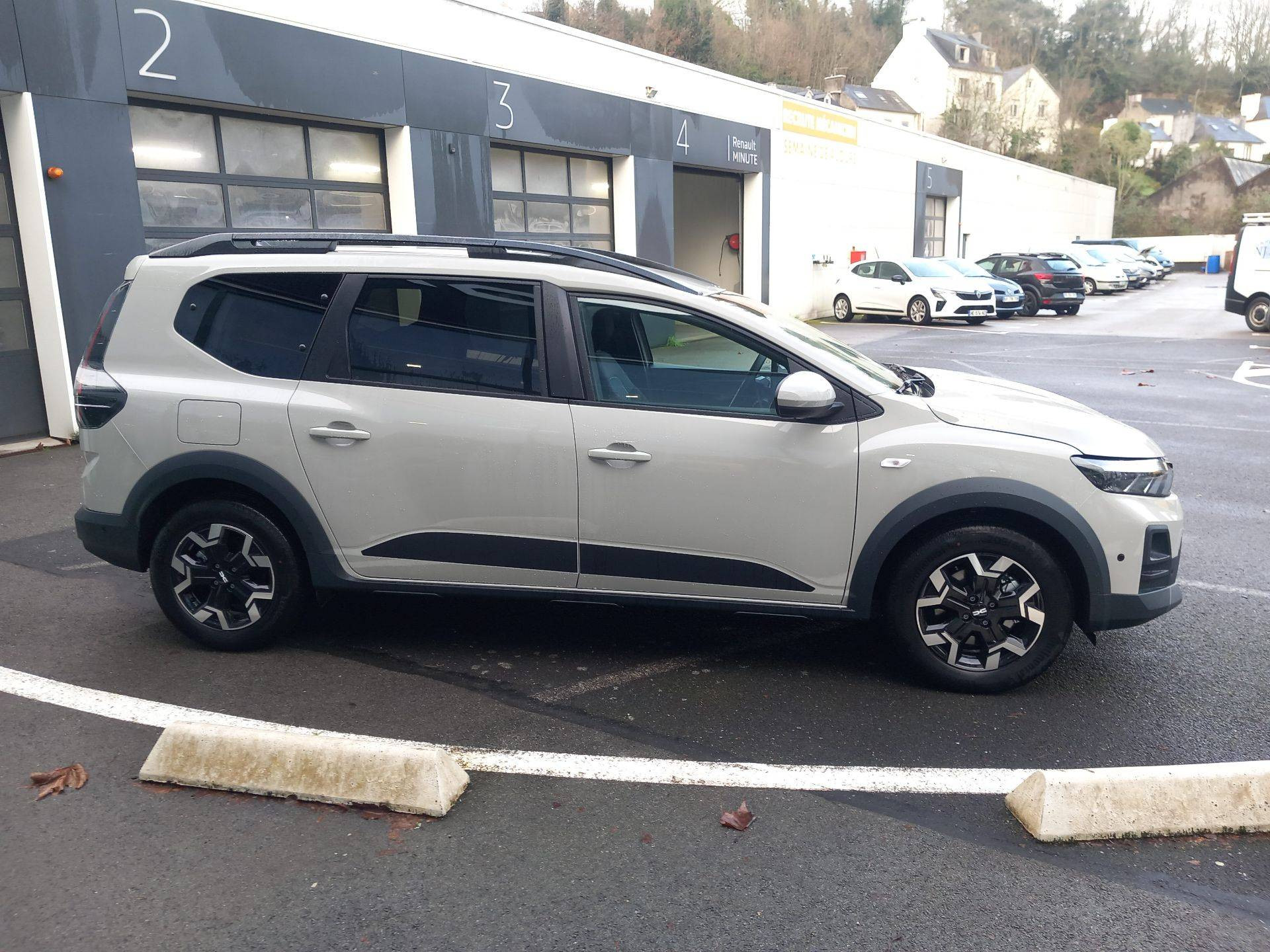 Vente en ligne Dacia Jogger  155 7 places au prix de 27 990 €