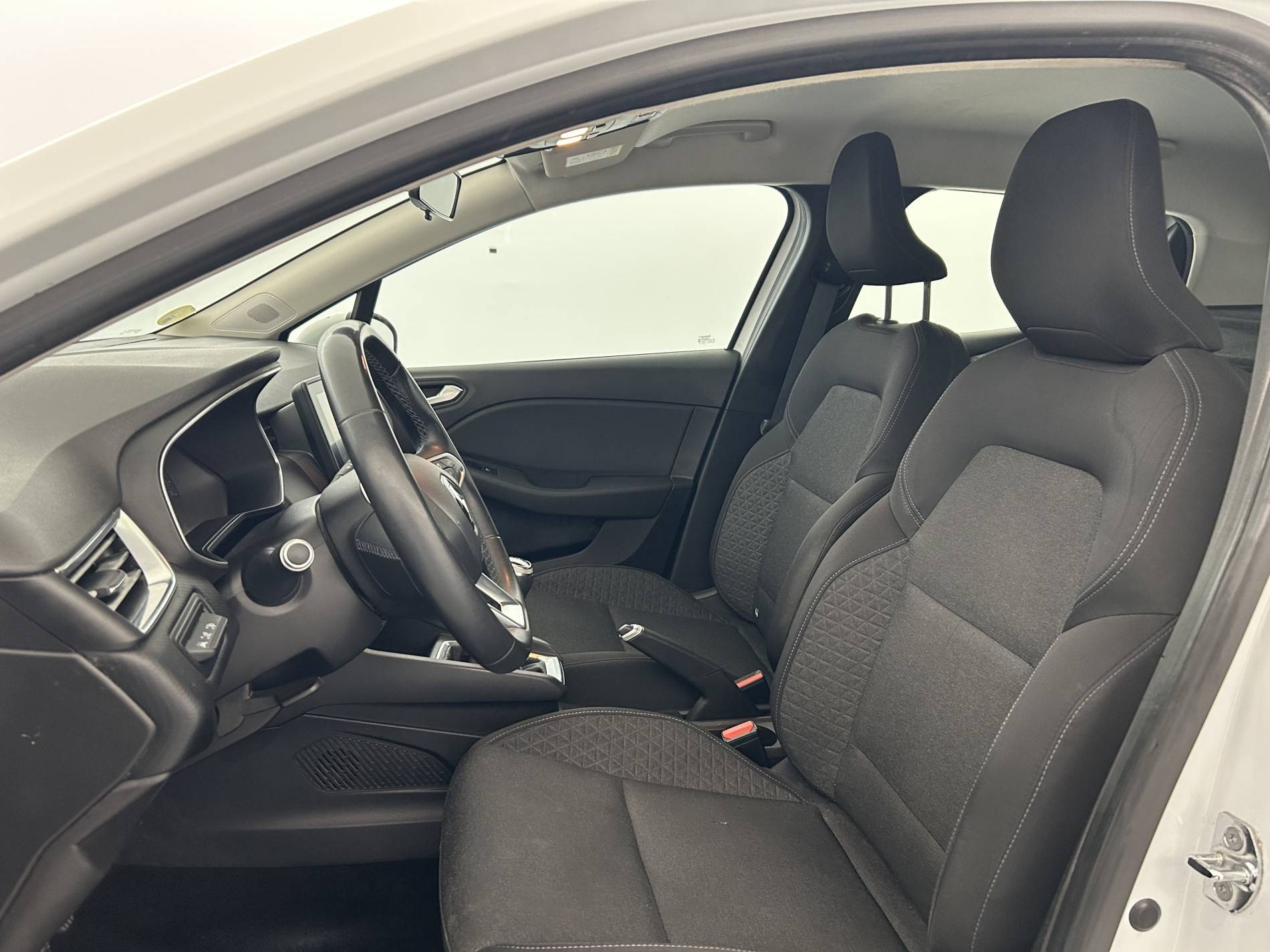Vente en ligne Renault Clio 5 CLIO SOCIETE BLUE DCI 85 au prix de 11 790 €