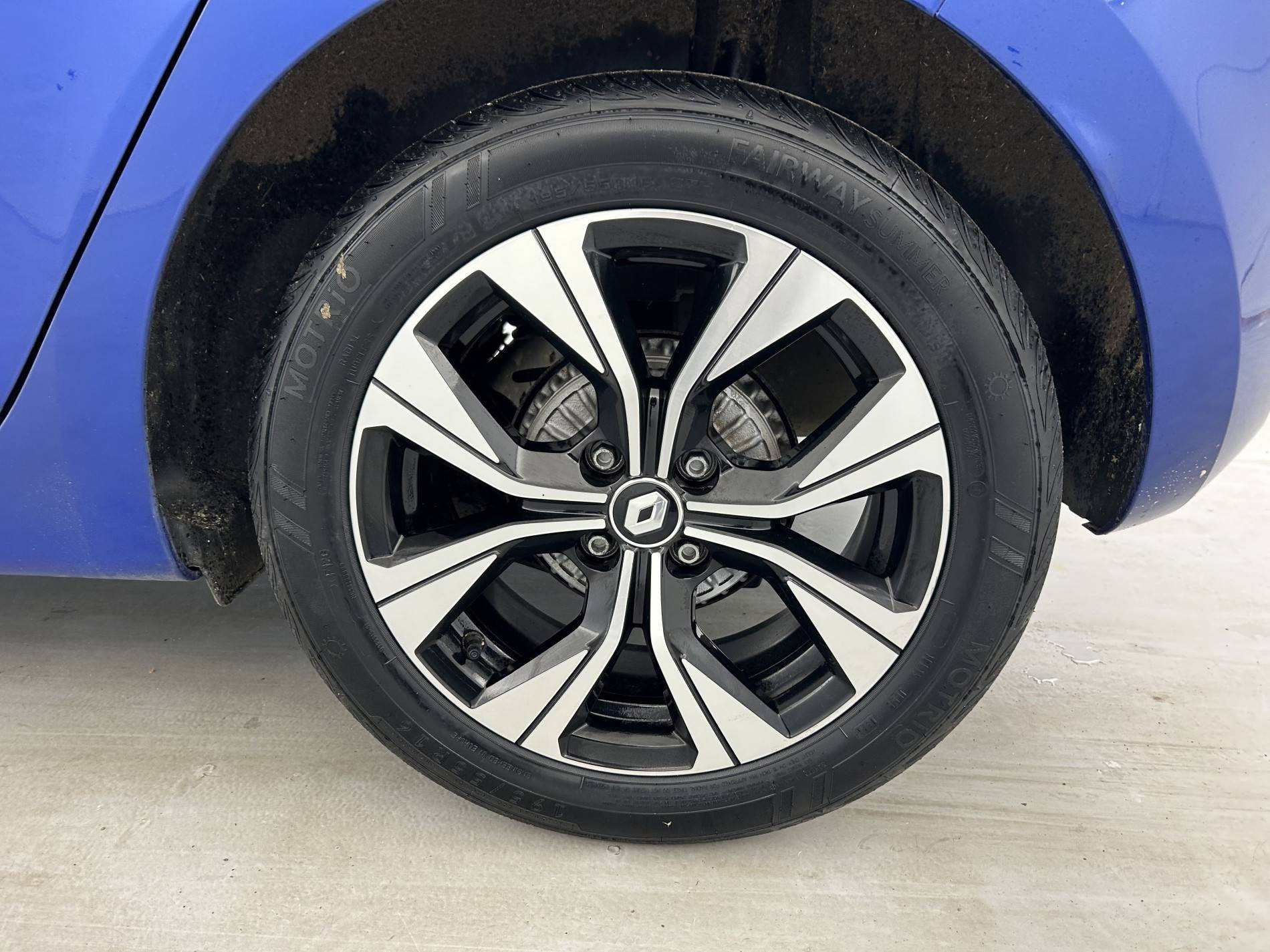 Vente en ligne Renault Clio 5 Clio TCe 90 - 21N au prix de 13 790 €