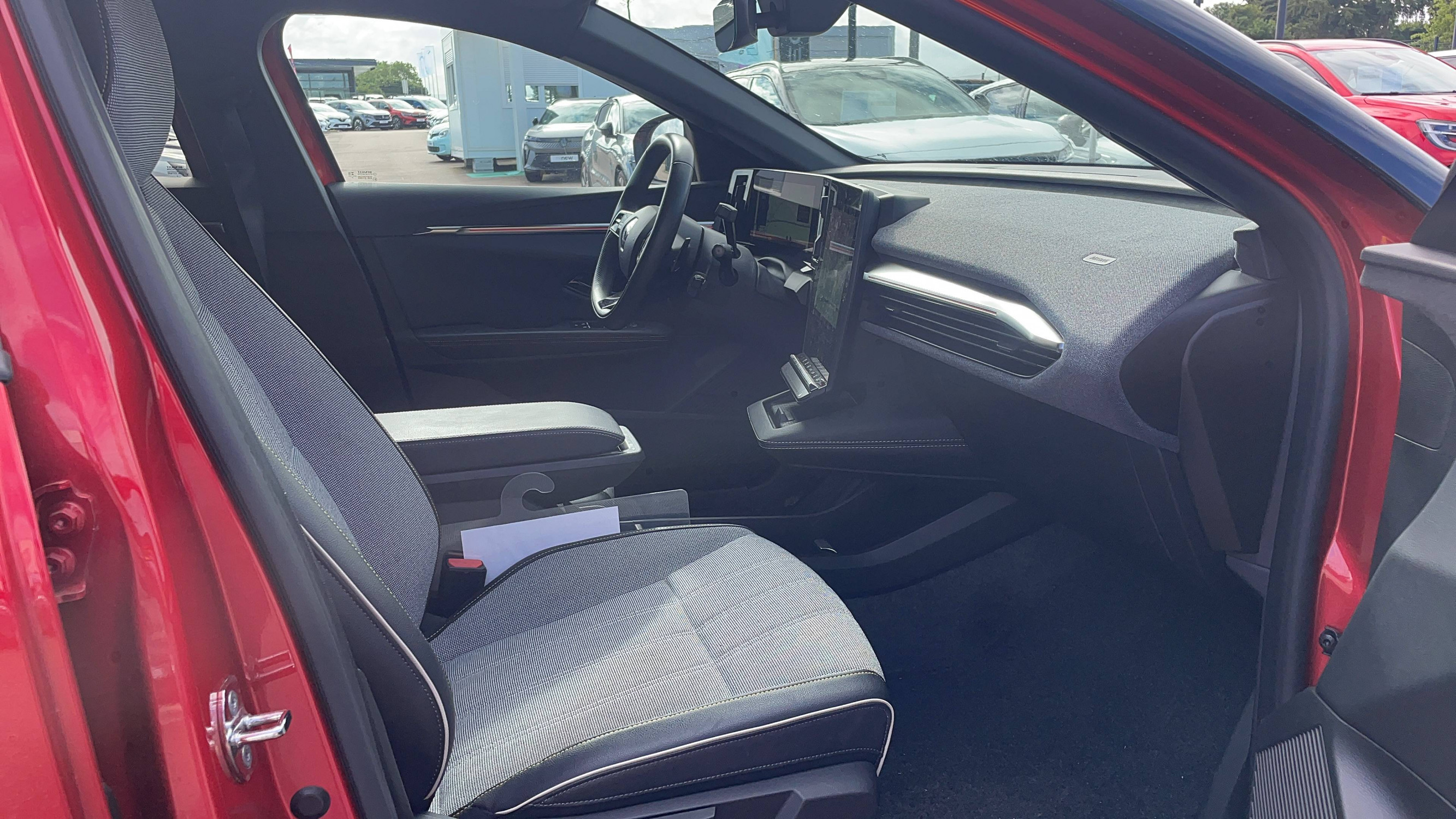 Vente en ligne Renault Megane E-Tech  EV40 130ch standard charge au prix de 23 491 €