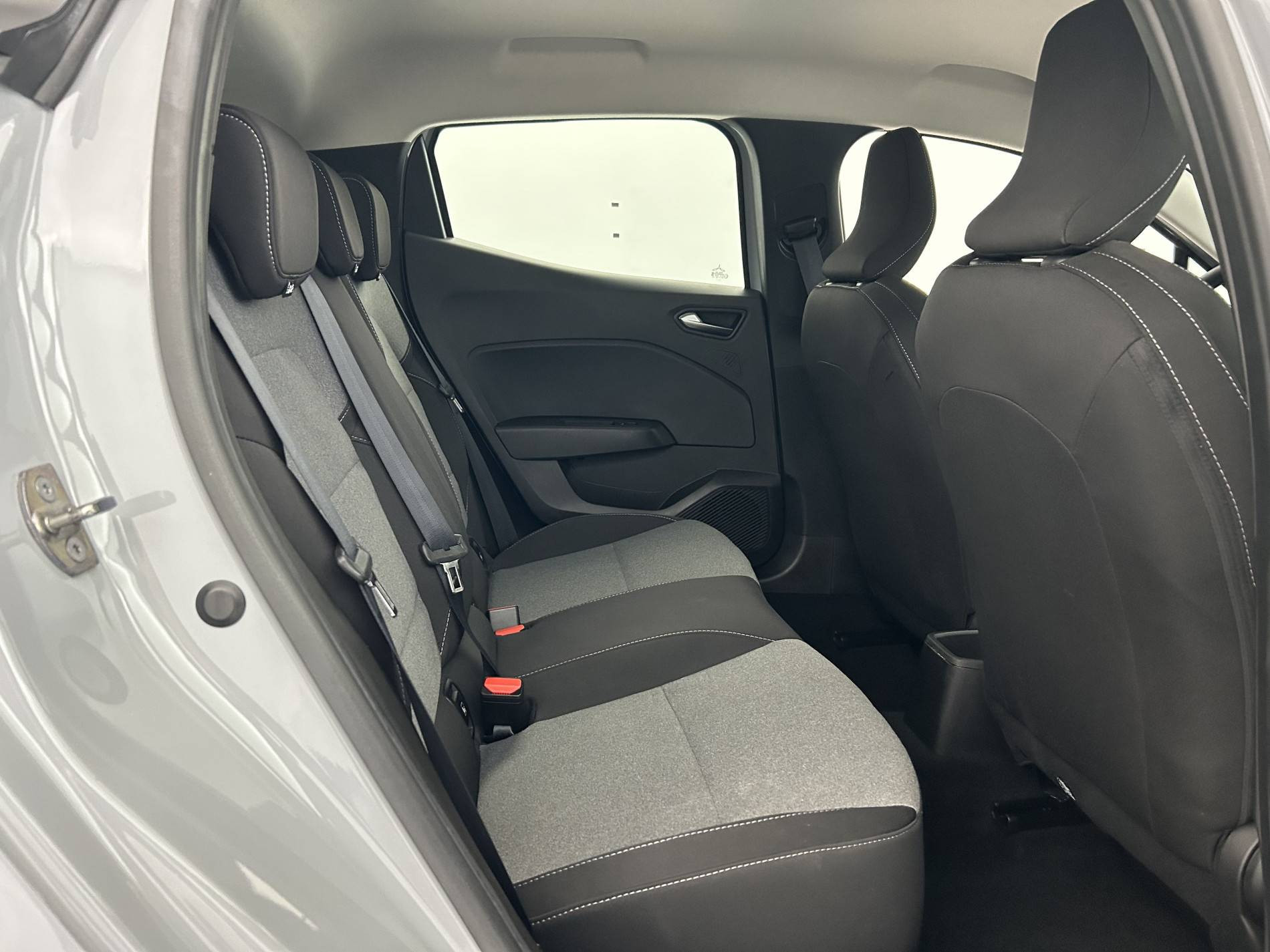 Vente en ligne Renault Clio 5 Clio TCe 90 ch GSR2 au prix de 15 790 €