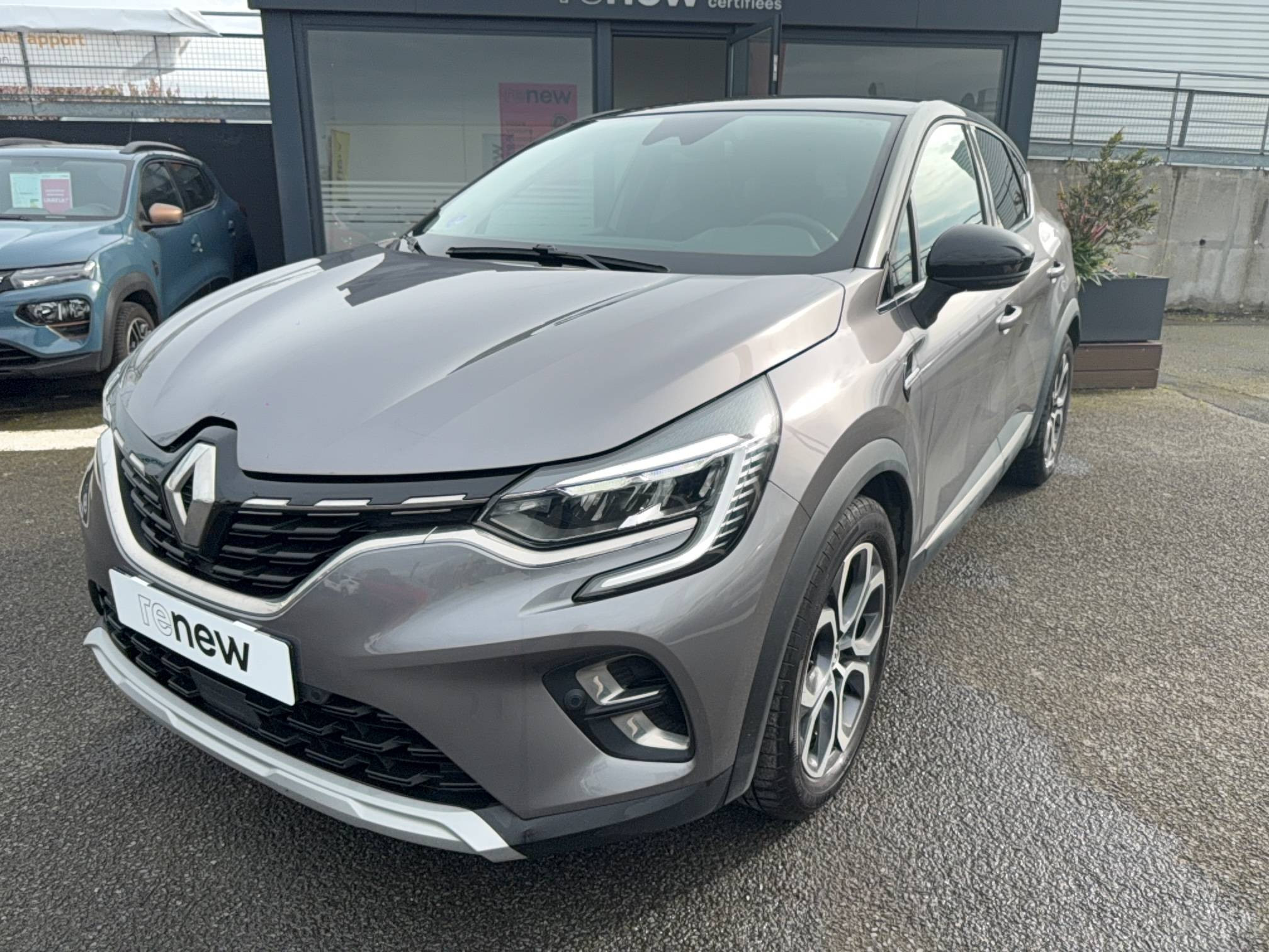 Renault Captur  E-Tech full hybrid 145 occasion de 2023 en vente à Paimpol