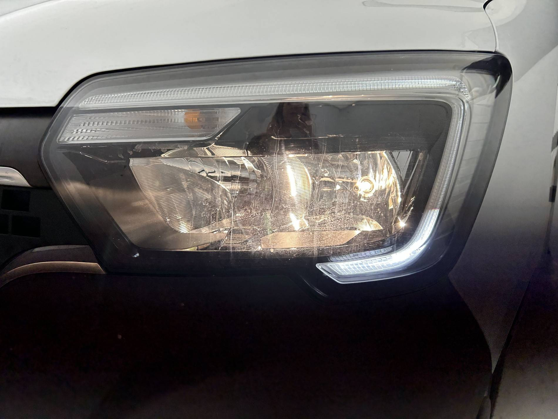 Vente en ligne Renault Master Fourgon MASTER FGN TRAC F3500 L2H2 BLUE DCI 135 au prix de 24 490 €