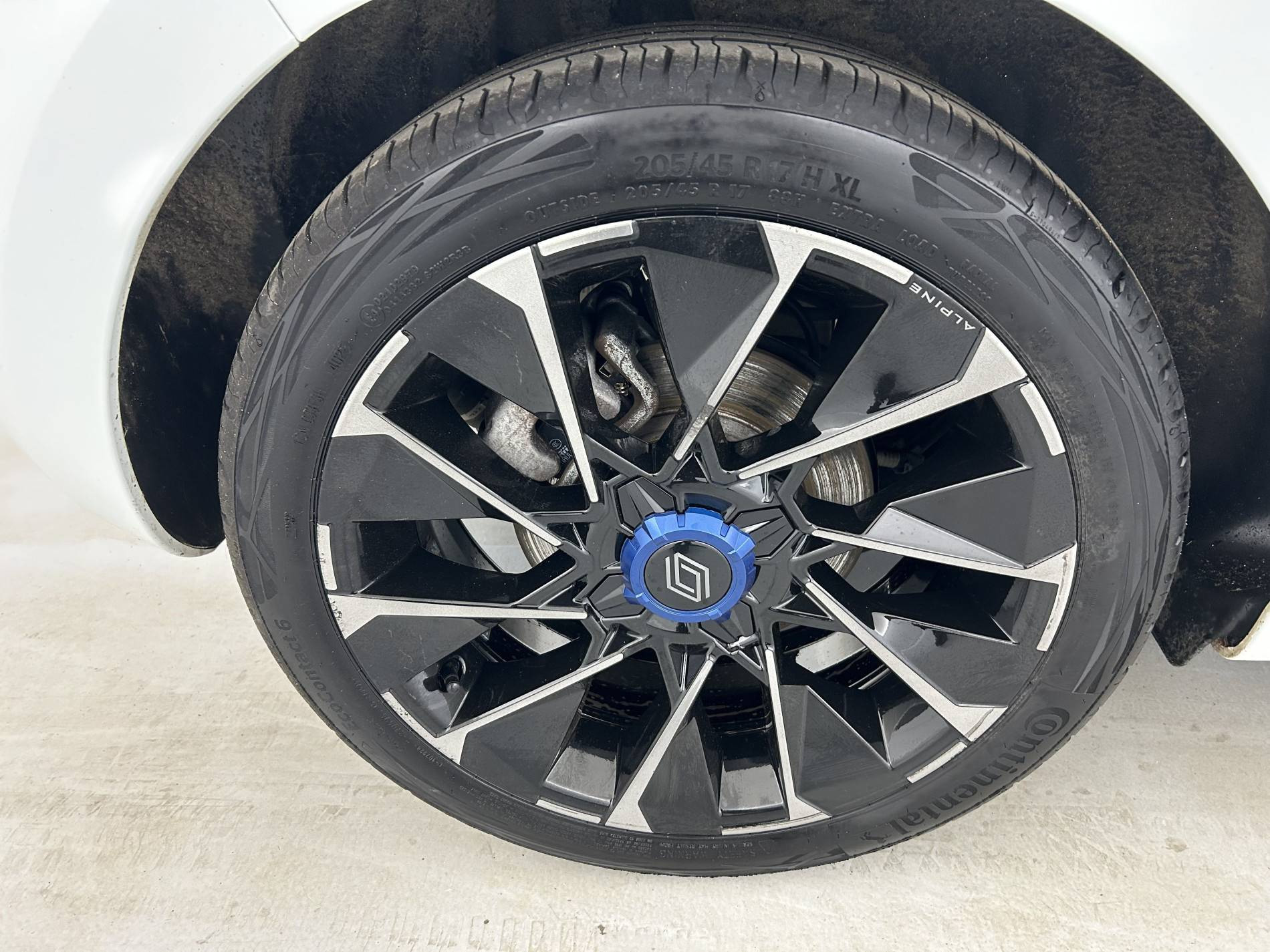 Vente en ligne Renault Clio 5 Clio E-Tech full hybrid 145 au prix de 20 500 €