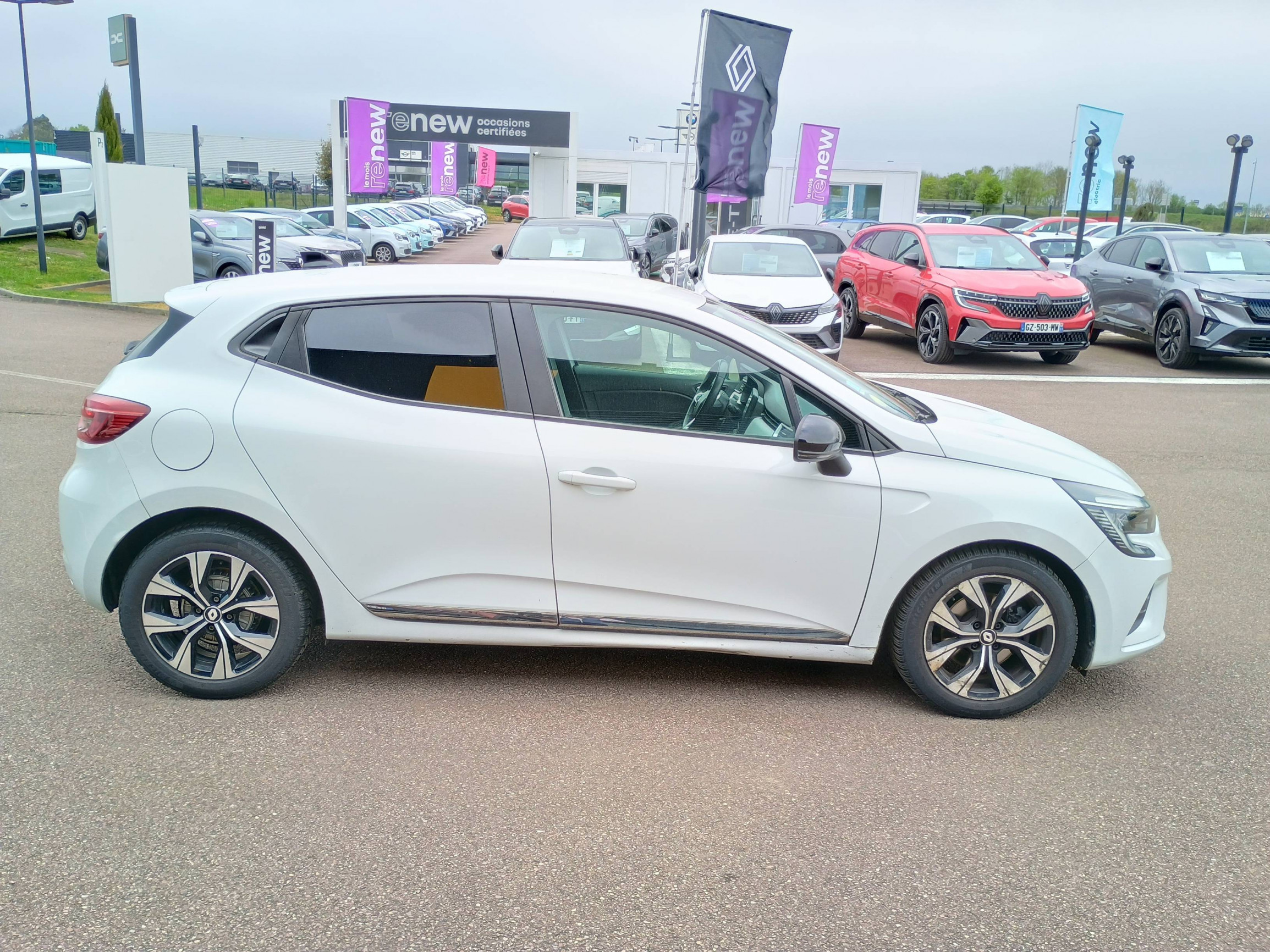 Vente en ligne Renault Clio 5 Clio Blue dCi 100 au prix de 13 991 €