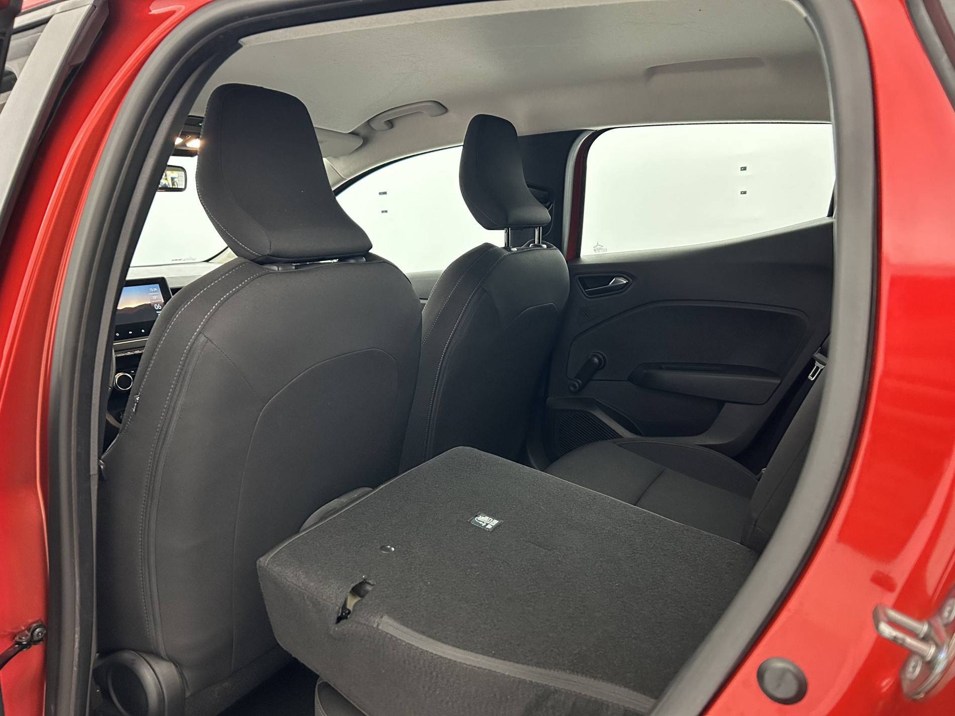 Vente en ligne Renault Clio 5 Clio E-Tech full hybrid 145 au prix de 16 890 €