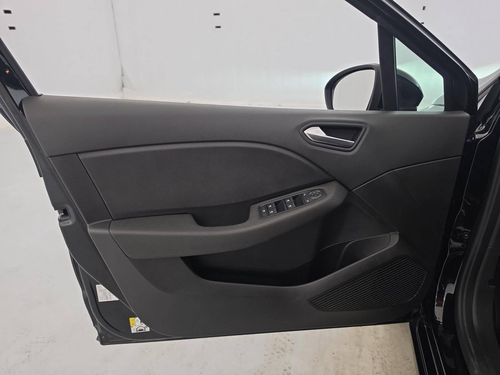 Vente en ligne Renault Clio 5 Clio TCe 100 GPL au prix de 13 990 €