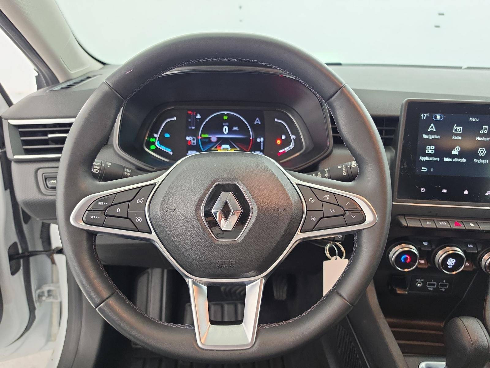 Vente en ligne Renault Clio 5 Clio E-Tech 140 - 21N au prix de 14 890 €