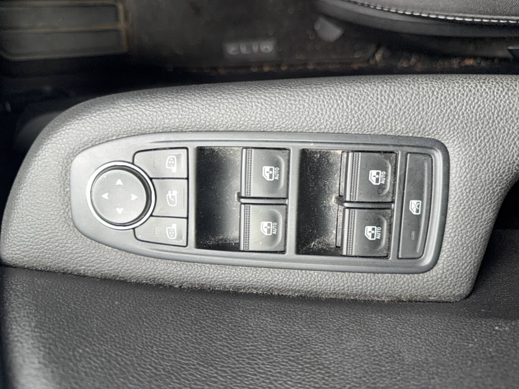 Vente en ligne Renault Clio 5 Clio TCe 100 GPL au prix de 14 490 €