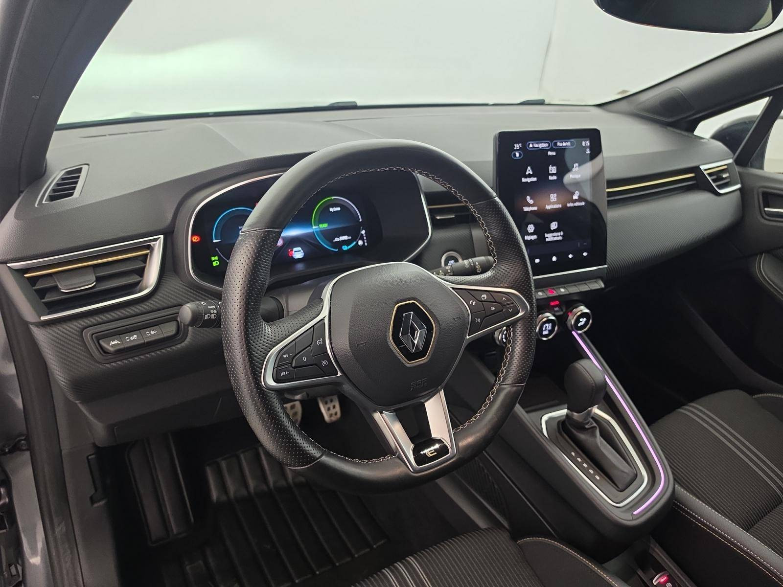 Vente en ligne Renault Clio 5 Clio E-Tech full hybrid 145 au prix de 18 890 €