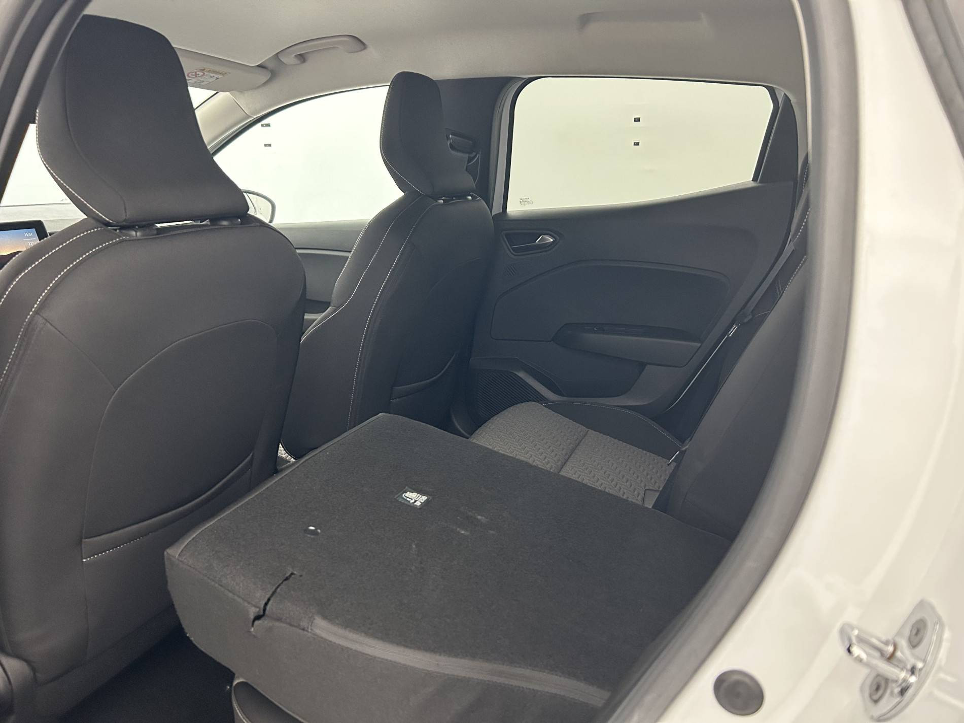 Vente en ligne Renault Clio 5 Clio TCe 90 au prix de 13 490 €