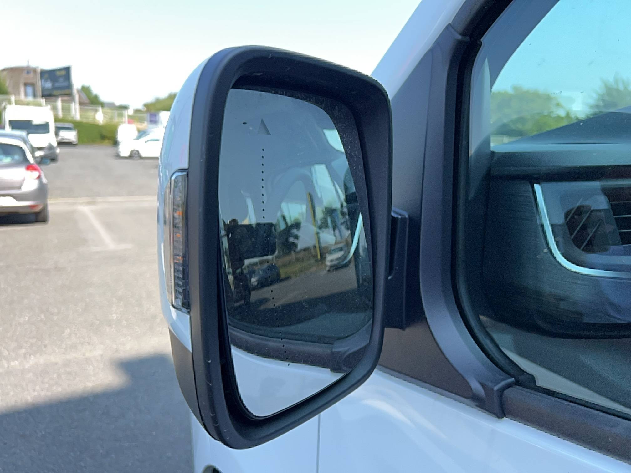 Vente en ligne Renault Trafic Cabine Approfondie TRAFIC CA BLUE DCI 170 L2H1 3T AUTO au prix de 40 990 €