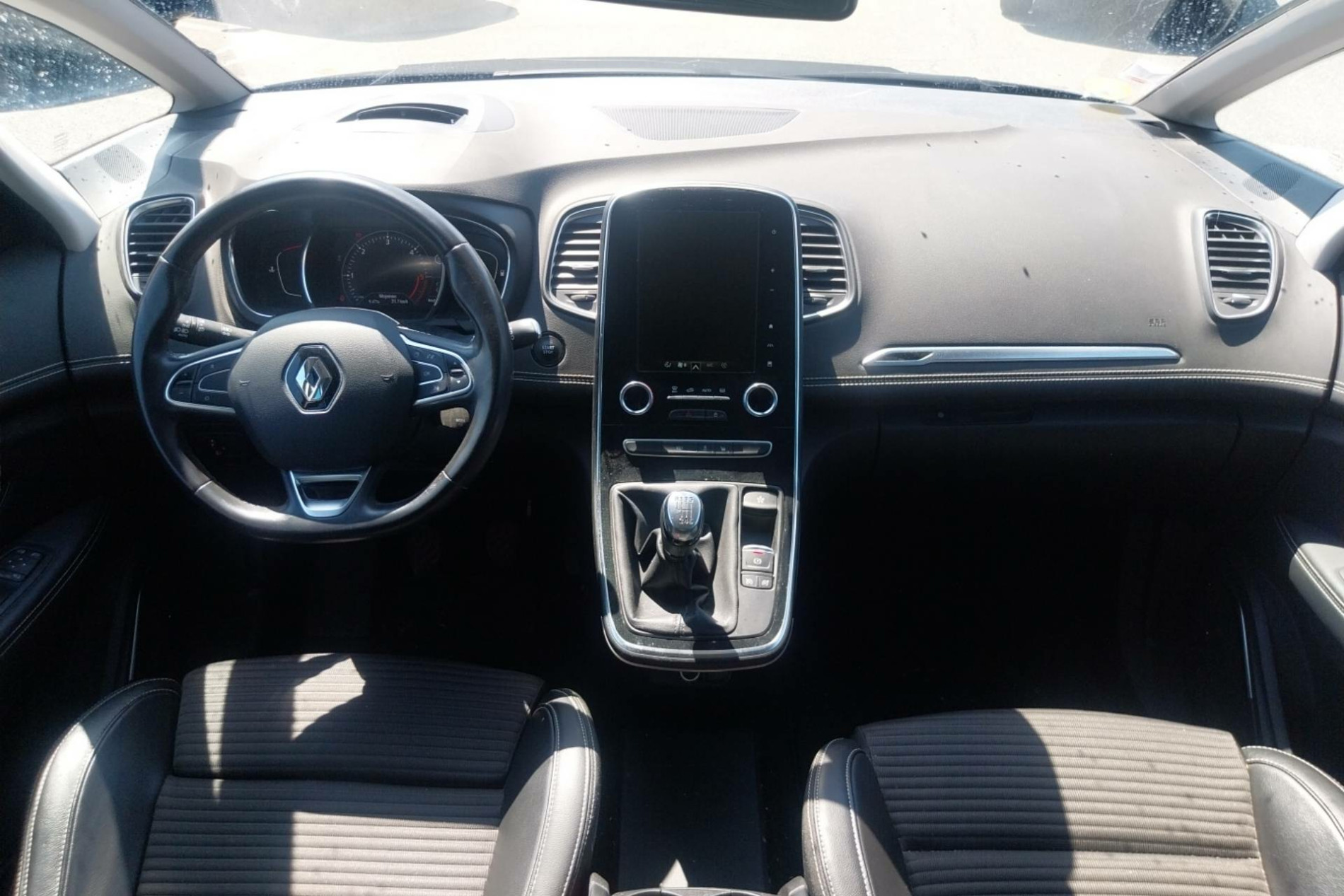 Vente en ligne Renault Scenic 4 Scenic Blue dCi 150 au prix de 18 360 €
