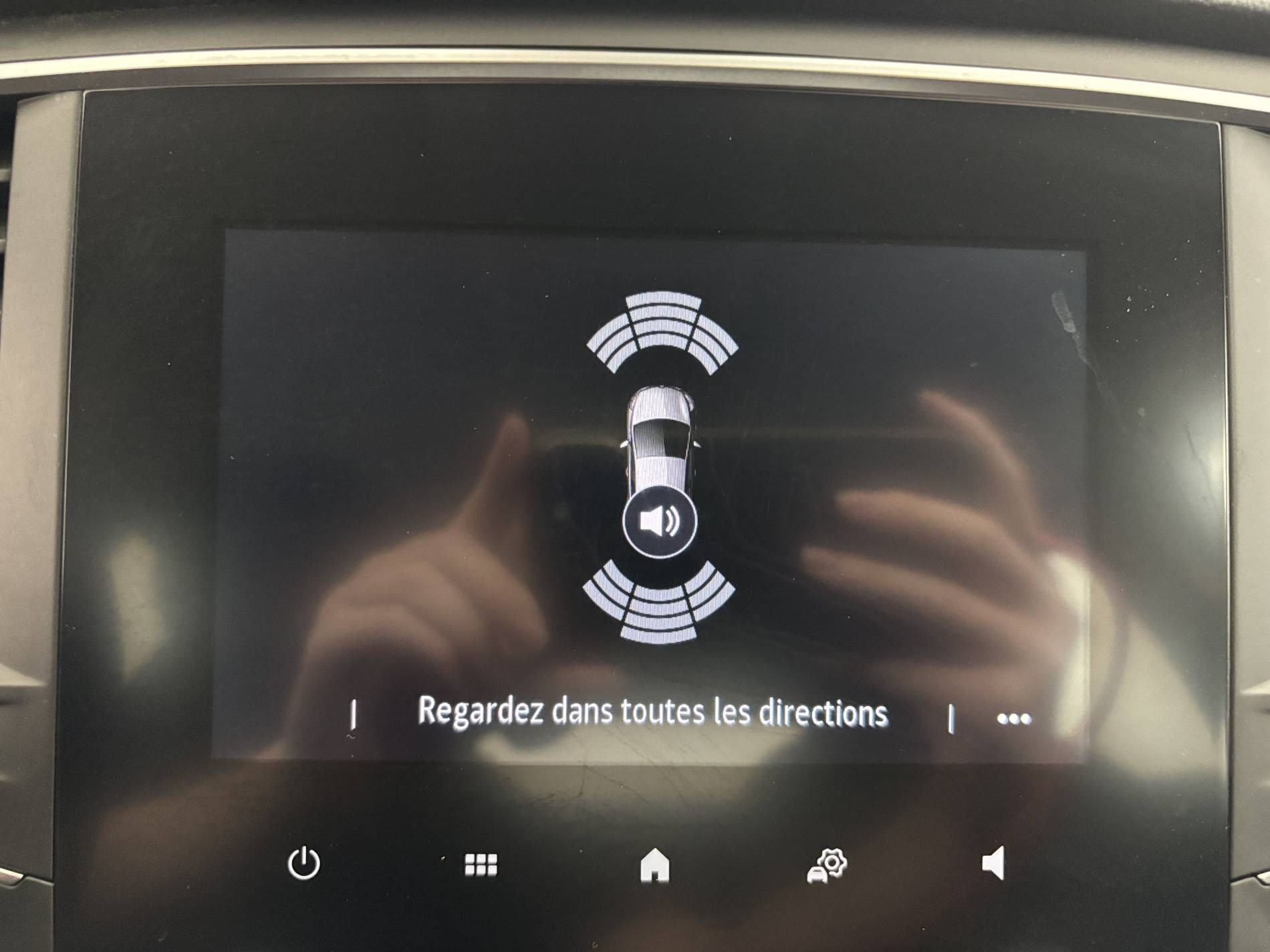 Vente en ligne Renault Megane 4  BLUE DCI 115 au prix de 12 990 €