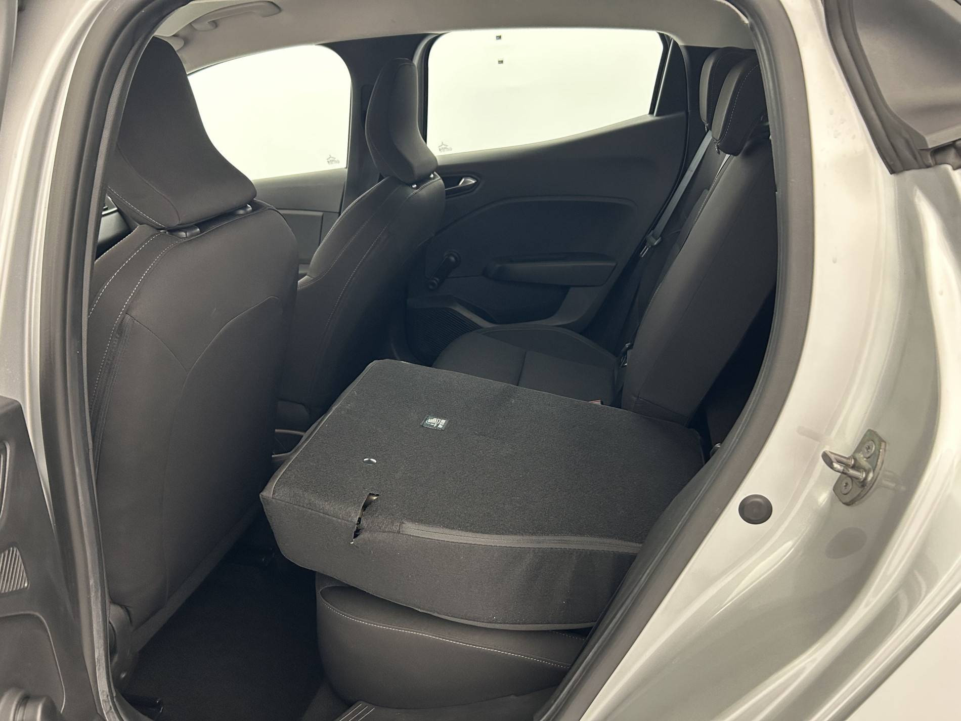 Vente en ligne Renault Clio 5 Clio TCe 90 au prix de 13 990 €