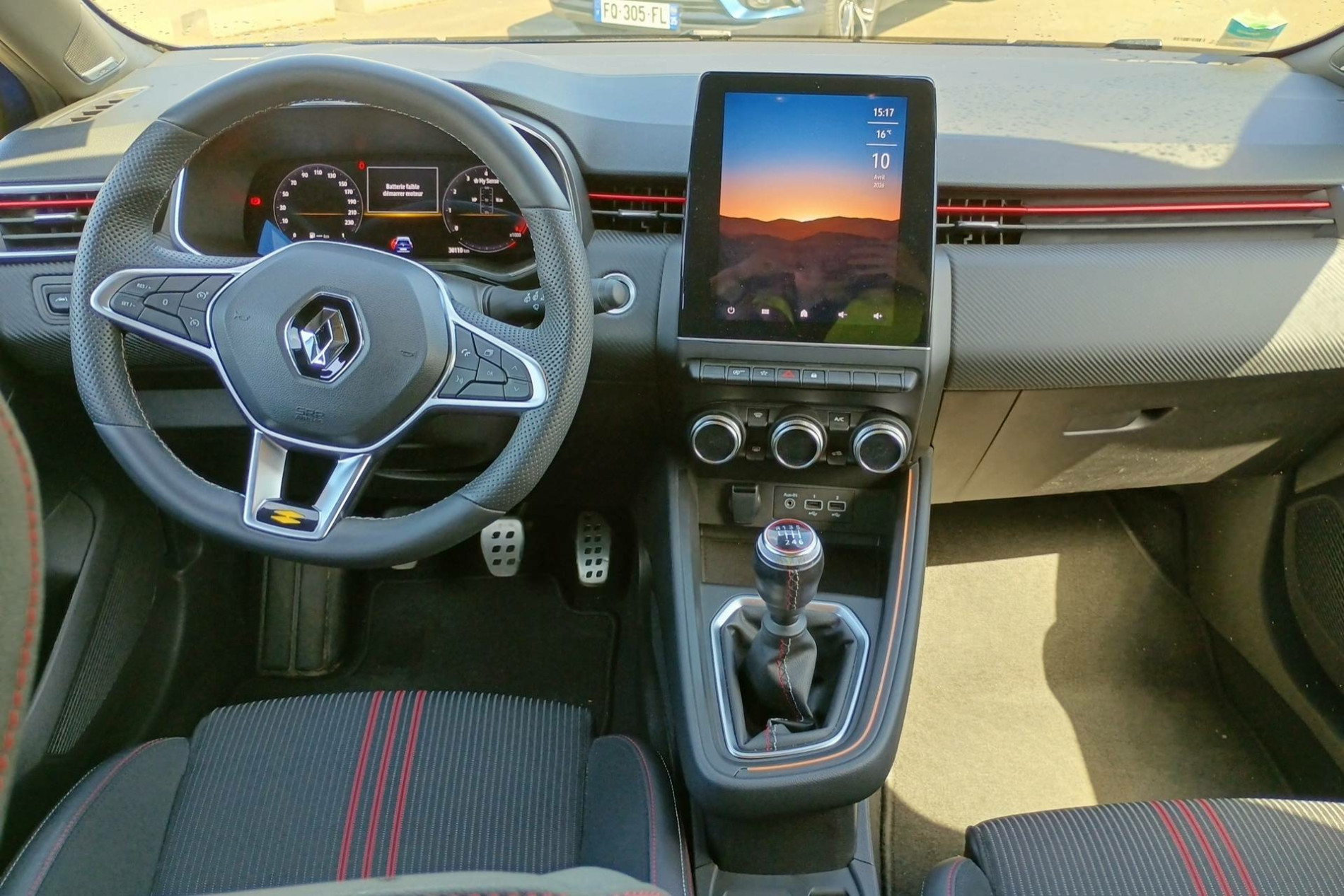 Vente en ligne Renault Clio 5 Clio TCe 140 au prix de 17 490 €