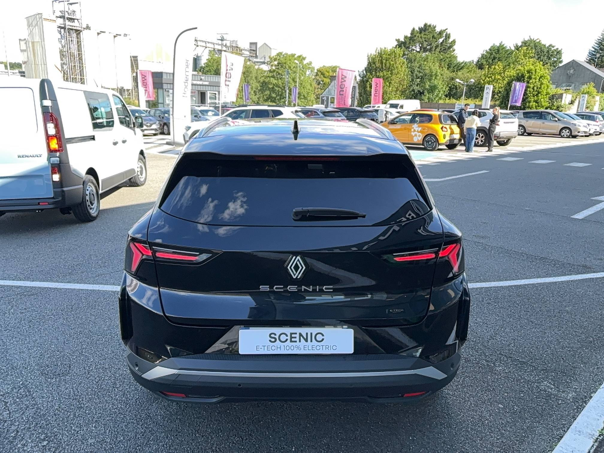 Vente en ligne Renault Scenic E-Tech Scenic E-Tech électrique 220 ch grande autonomie au prix de 47 900 €