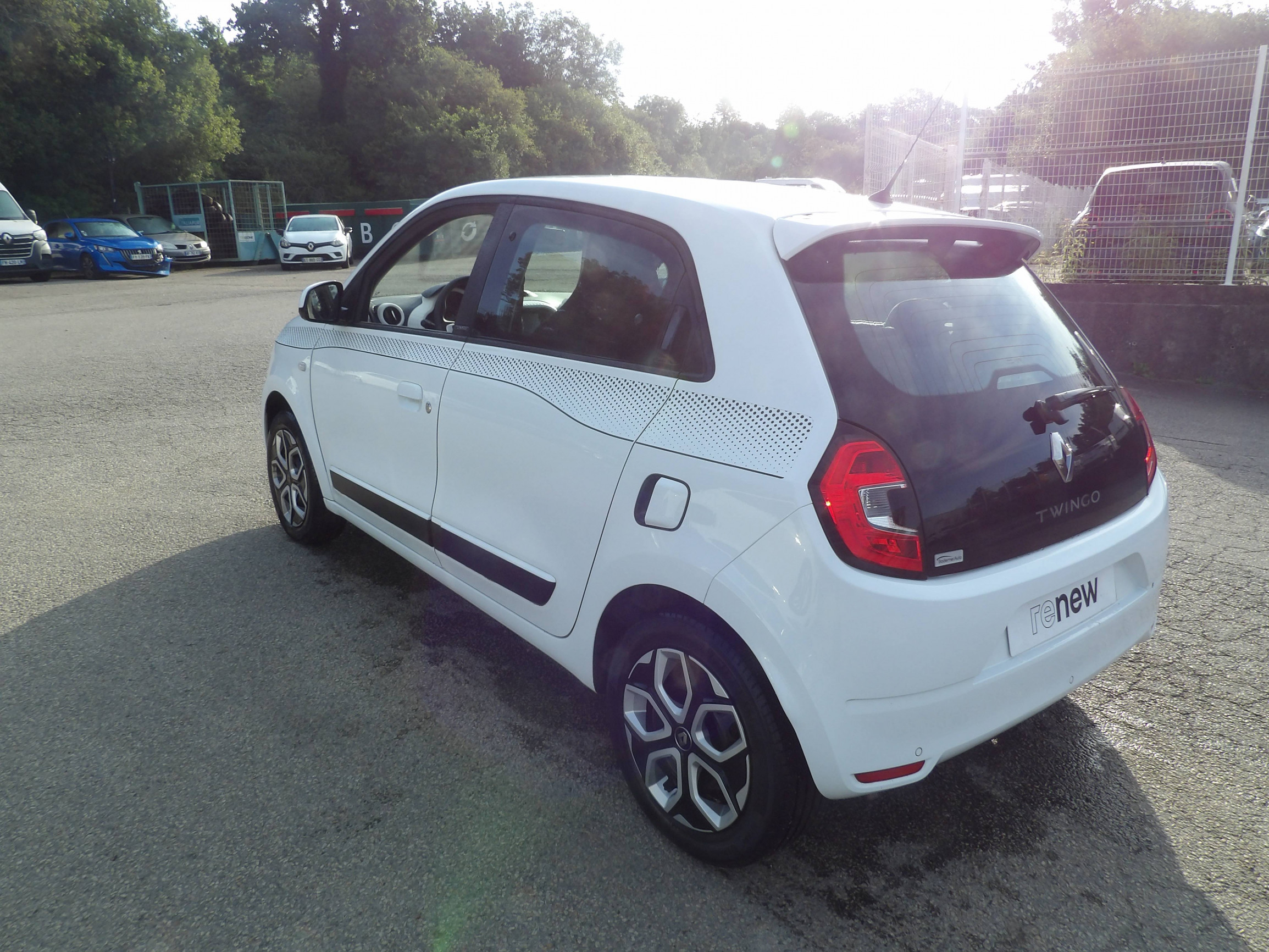 Vente en ligne Renault Twingo 3  SCe 65 - 21 au prix de 12 499 €