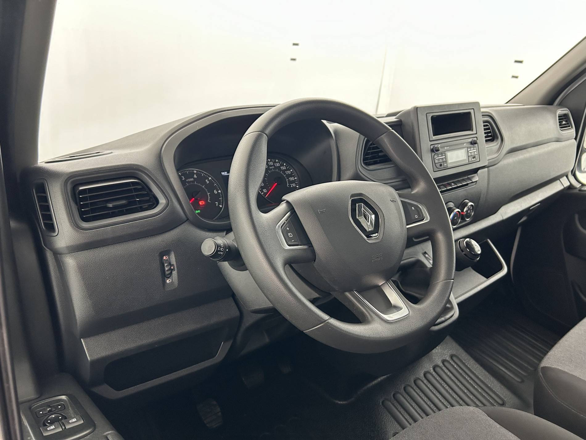 Vente en ligne Renault Master 3 Châssis Cabine MASTER CC PROP RJ3500 L2 PAFC BLUE DCI 130 EURO VI au prix de 35 499 €