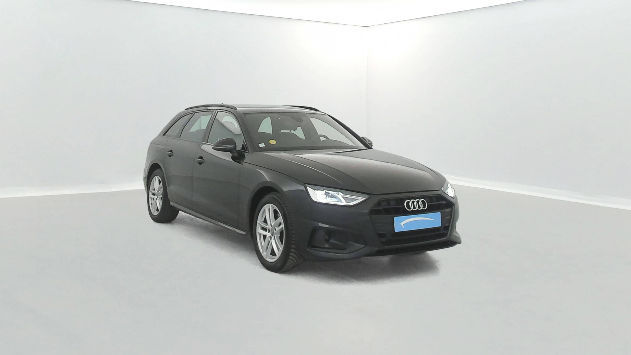 Vente en ligne Audi A4 Avant  35 TDI 163 S tronic 7 au prix de 28 790 €
