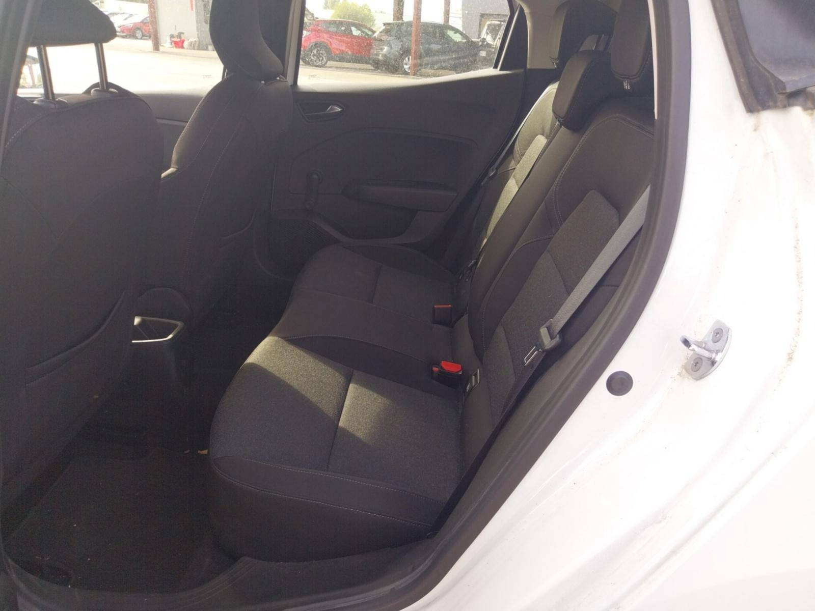 Vente en ligne Renault Clio 5 Clio TCe 90 - 21N au prix de 13 491 €