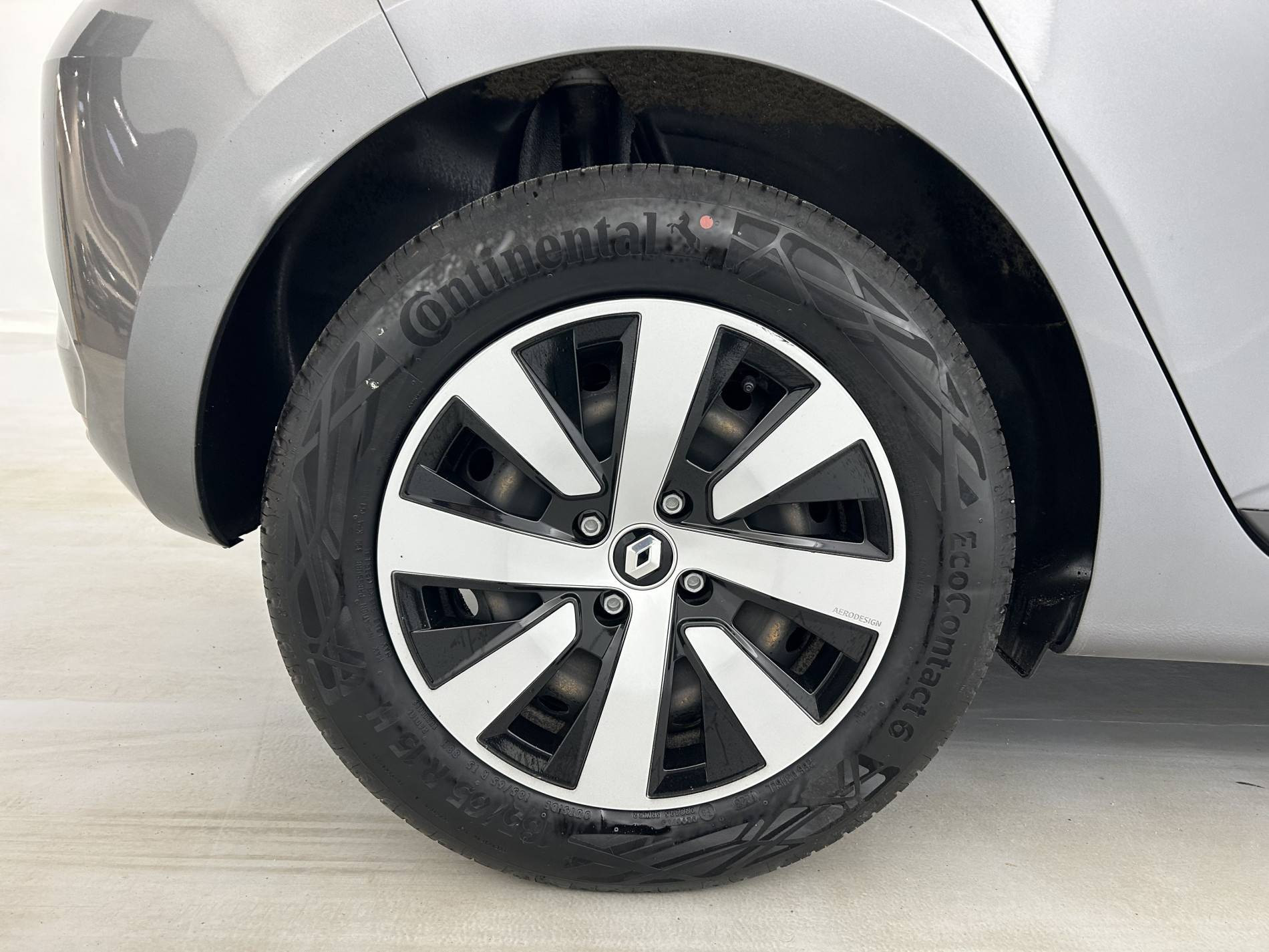 Vente en ligne Renault Clio 5 Clio TCe 90 au prix de 14 500 €