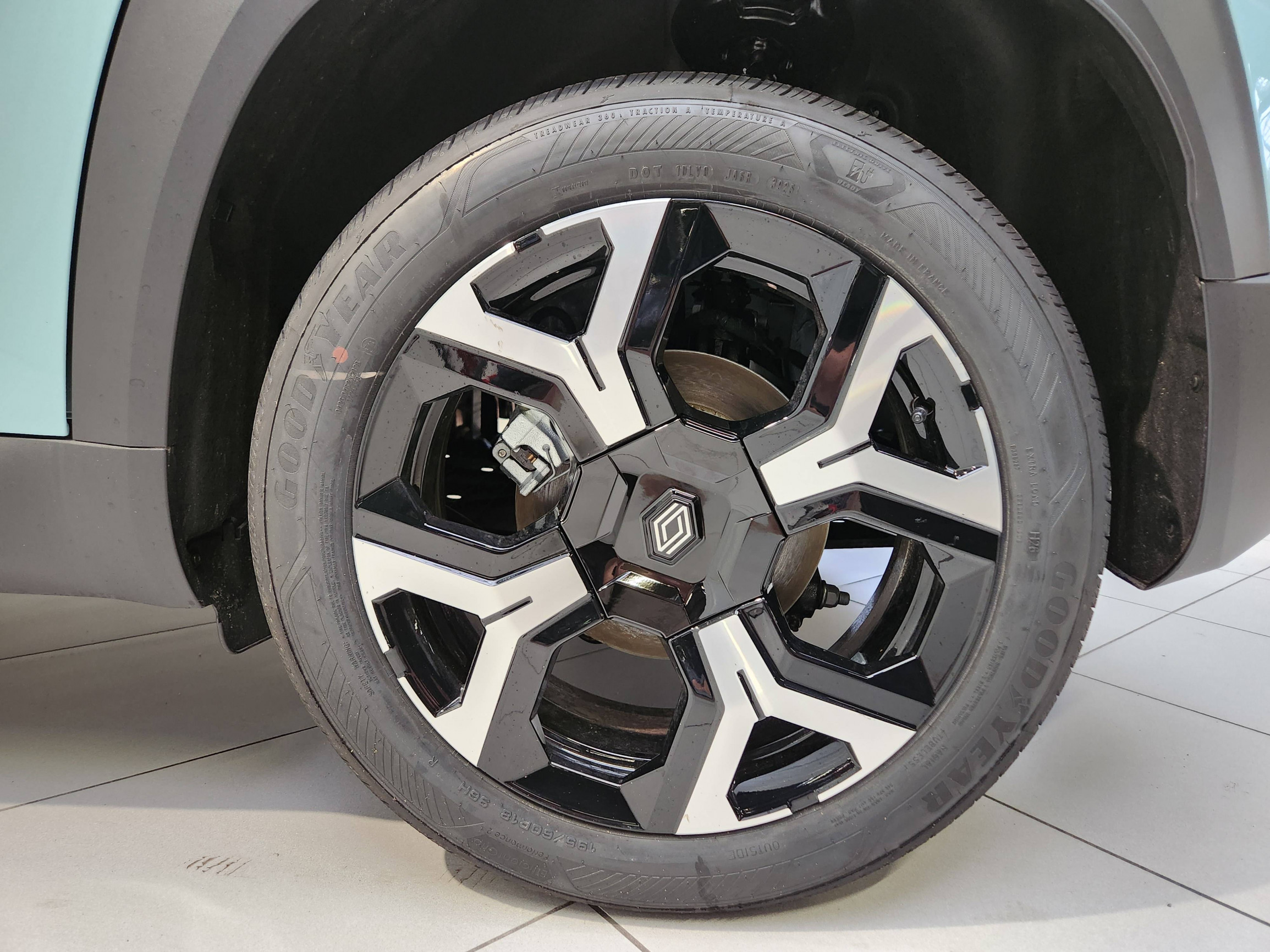 Vente en ligne Renault R4 E-Tech  150 ch autonomie confort au prix de 34 890 €