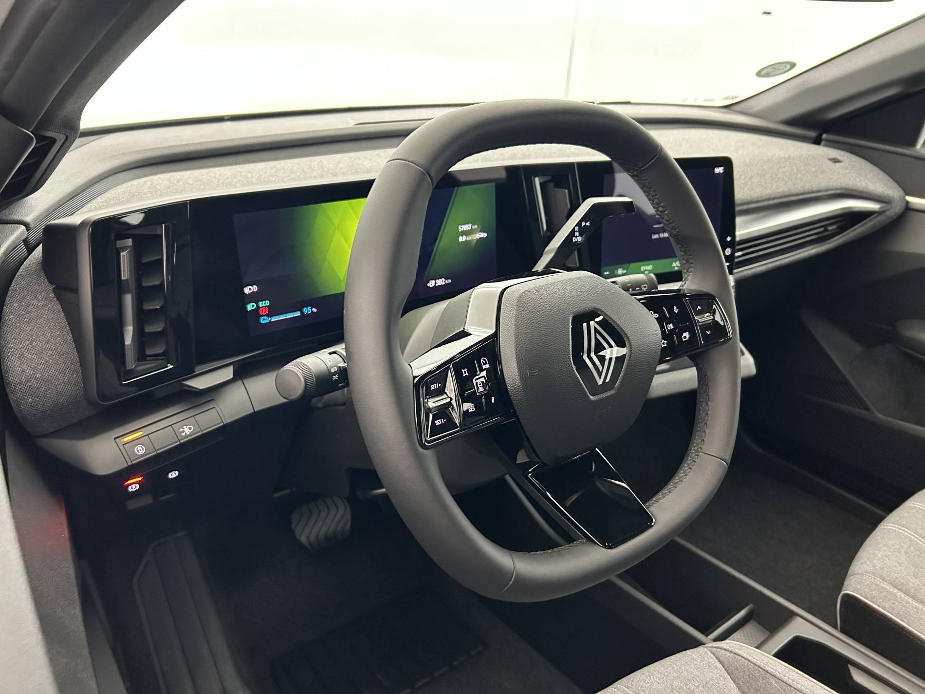 Vente en ligne Renault Megane E-Tech  130 ch autonomie confort GSR2 au prix de 19 950 €