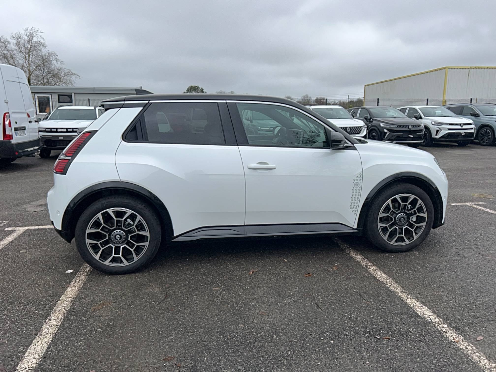 Vente en ligne Renault R5 E-Tech  150 ch autonomie confort au prix de 37 590 €