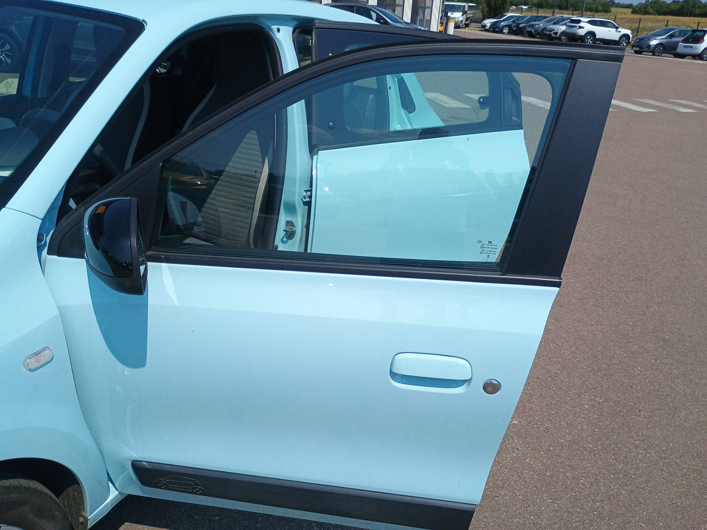 Vente en ligne Renault Twingo Electrique Twingo III E-Tech au prix de 13 491 €